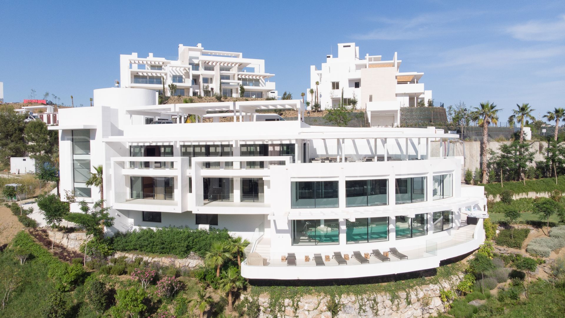 Atico duplex de 3 dormitorios en venta en Marbella