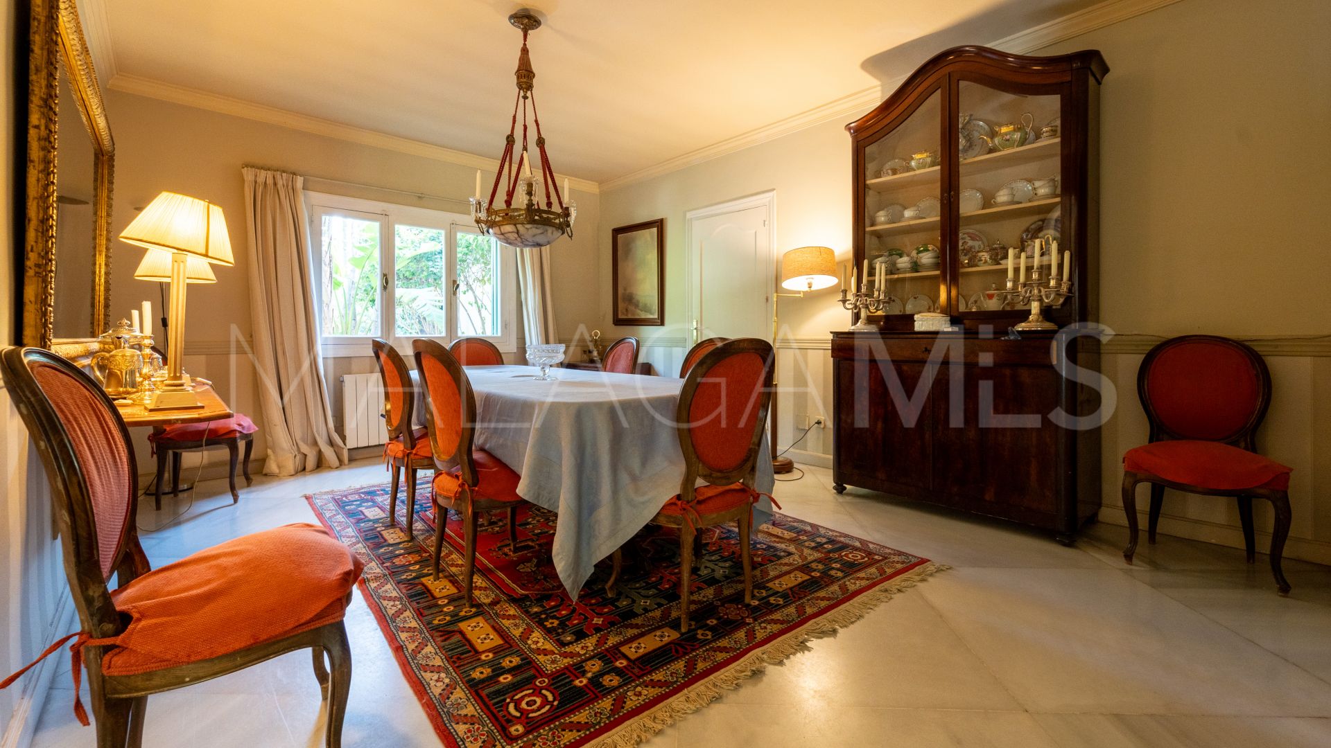 Villa for sale in Calahonda