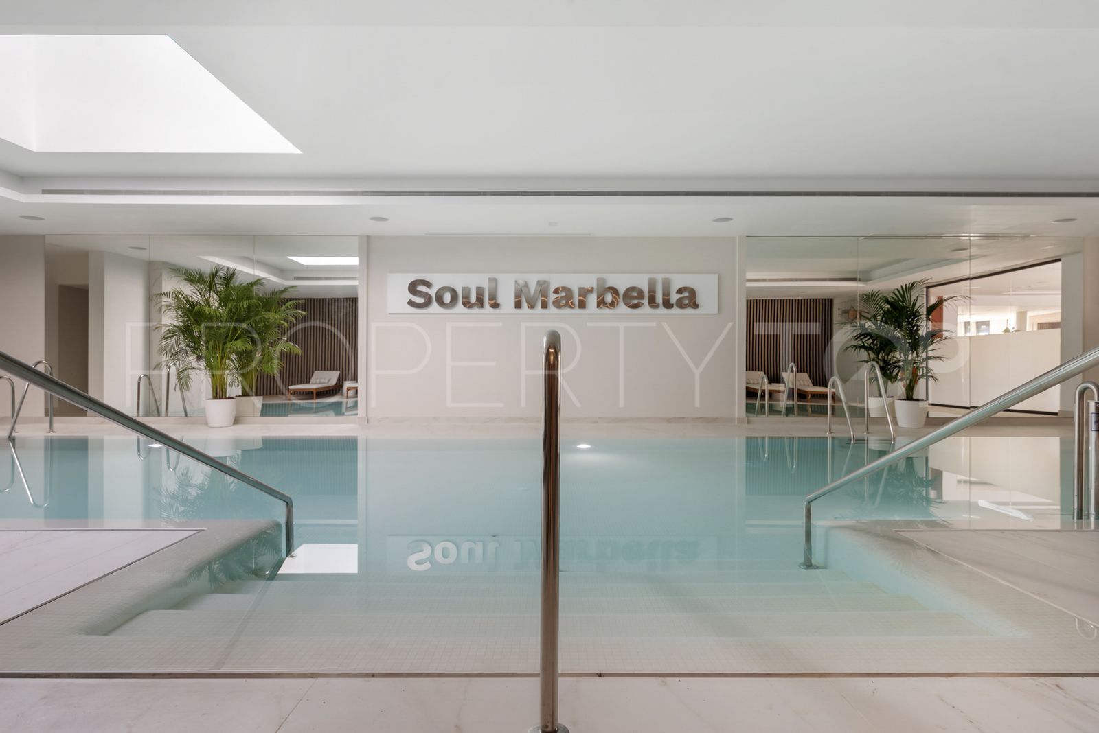 Buy apartment in Marbella