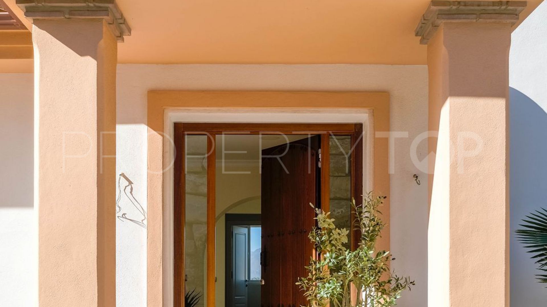 For sale villa with 4 bedrooms in Sierrezuela