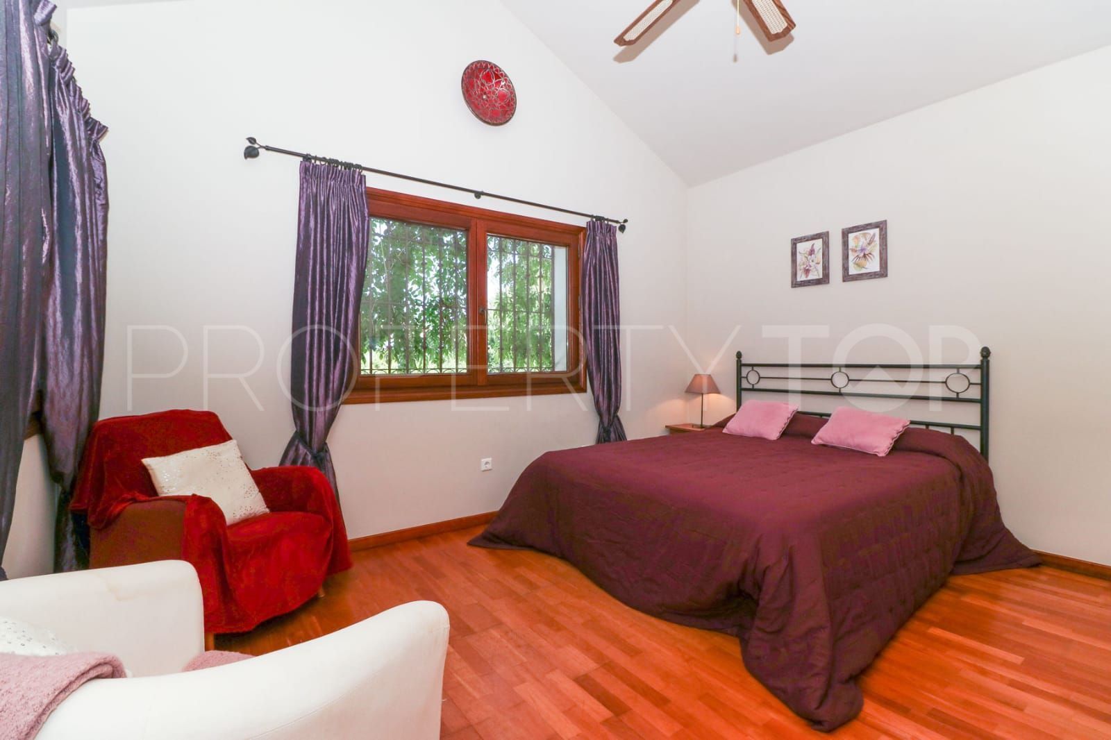 Villa de 5 dormitorios en venta en El Rosario