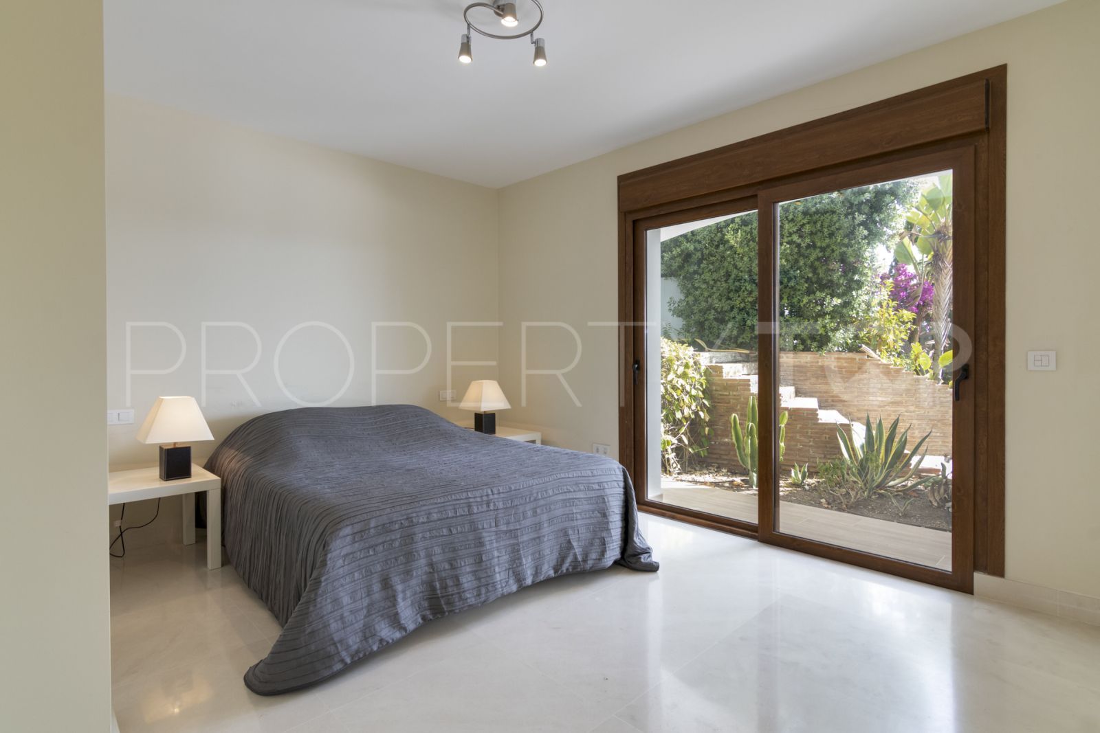 4 bedrooms Elviria villa for sale