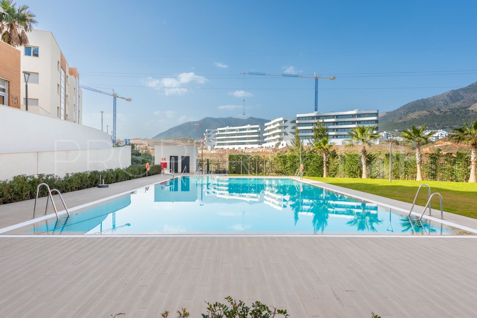 For sale 3 bedrooms penthouse in Fuengirola