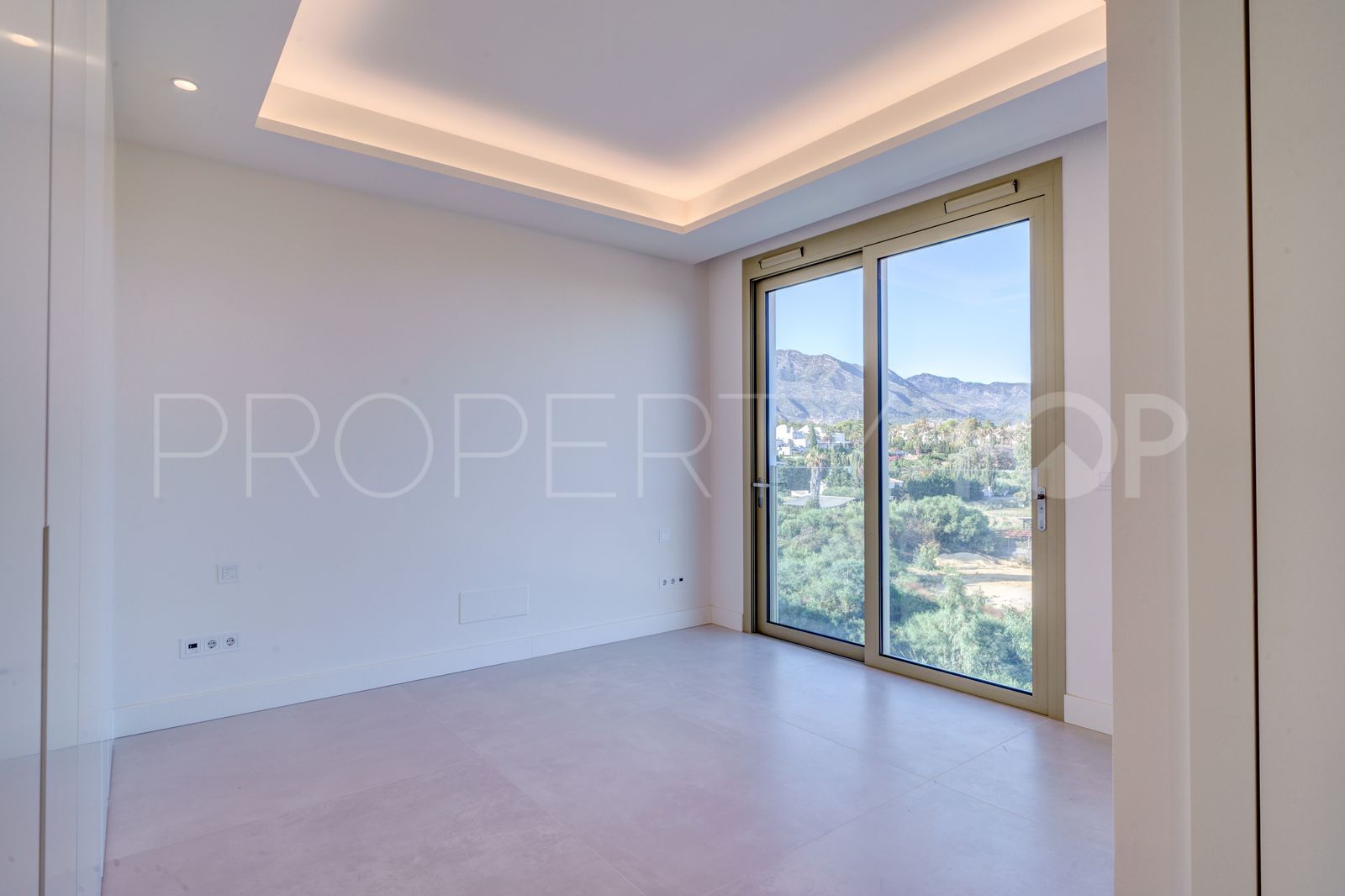 For sale Golden Mile 3 bedrooms penthouse