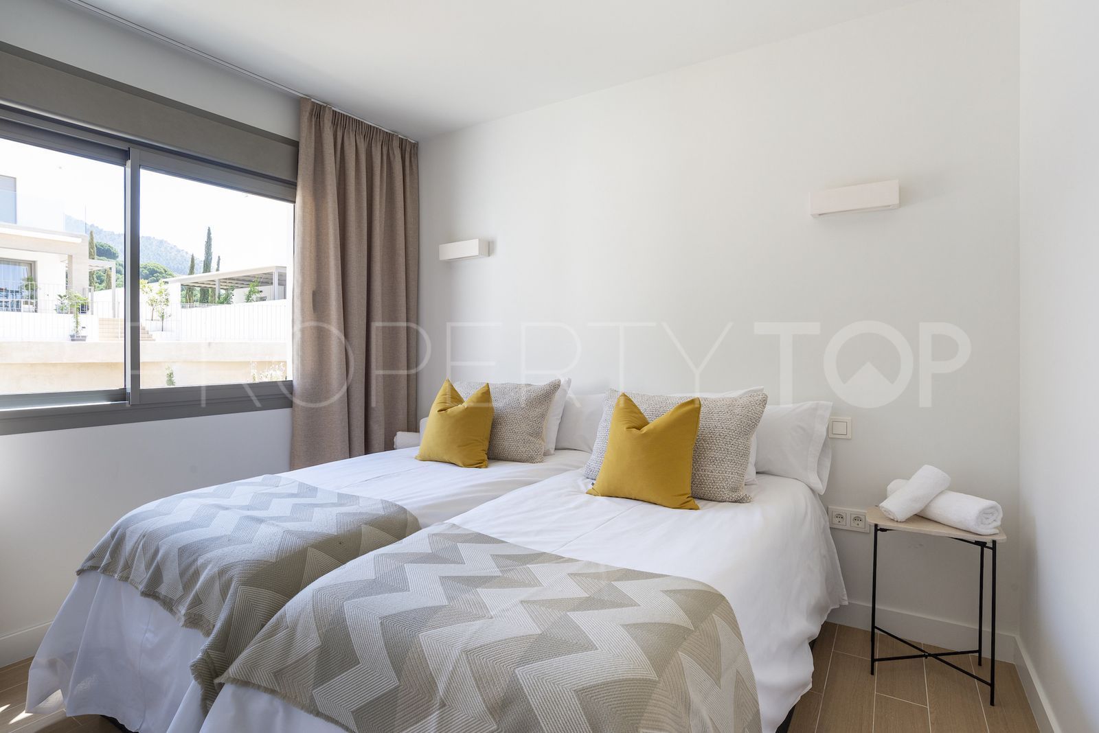 Town house for sale in Mijas with 4 bedrooms