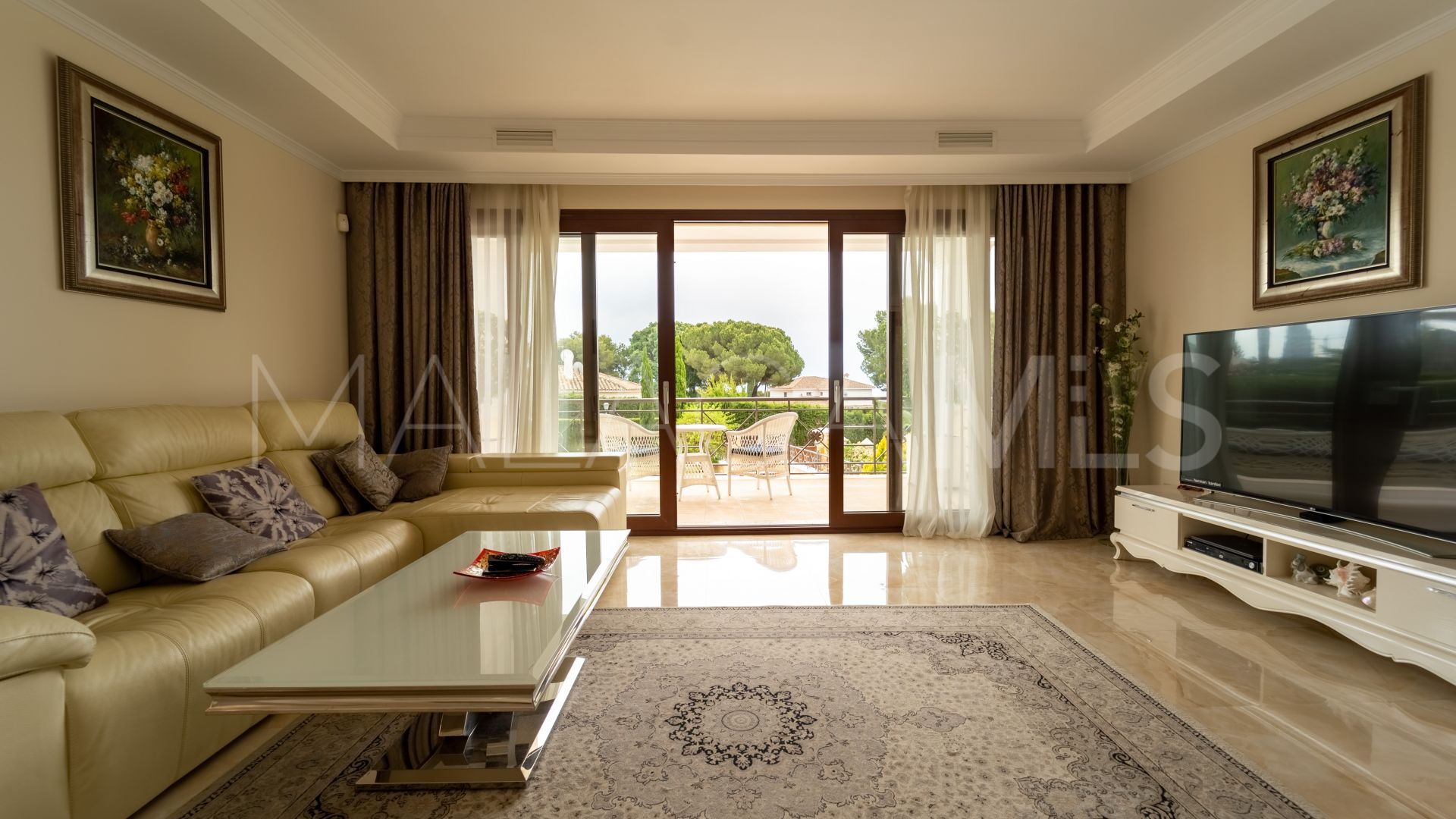 Marbella Este, villa de 4 bedrooms for sale
