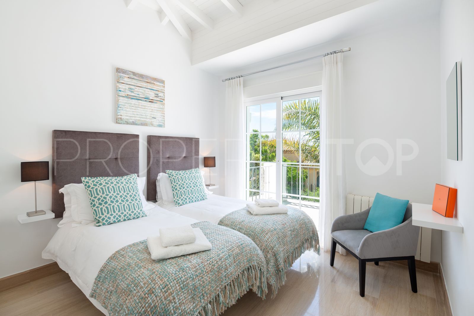 6 bedrooms villa for sale in Elviria