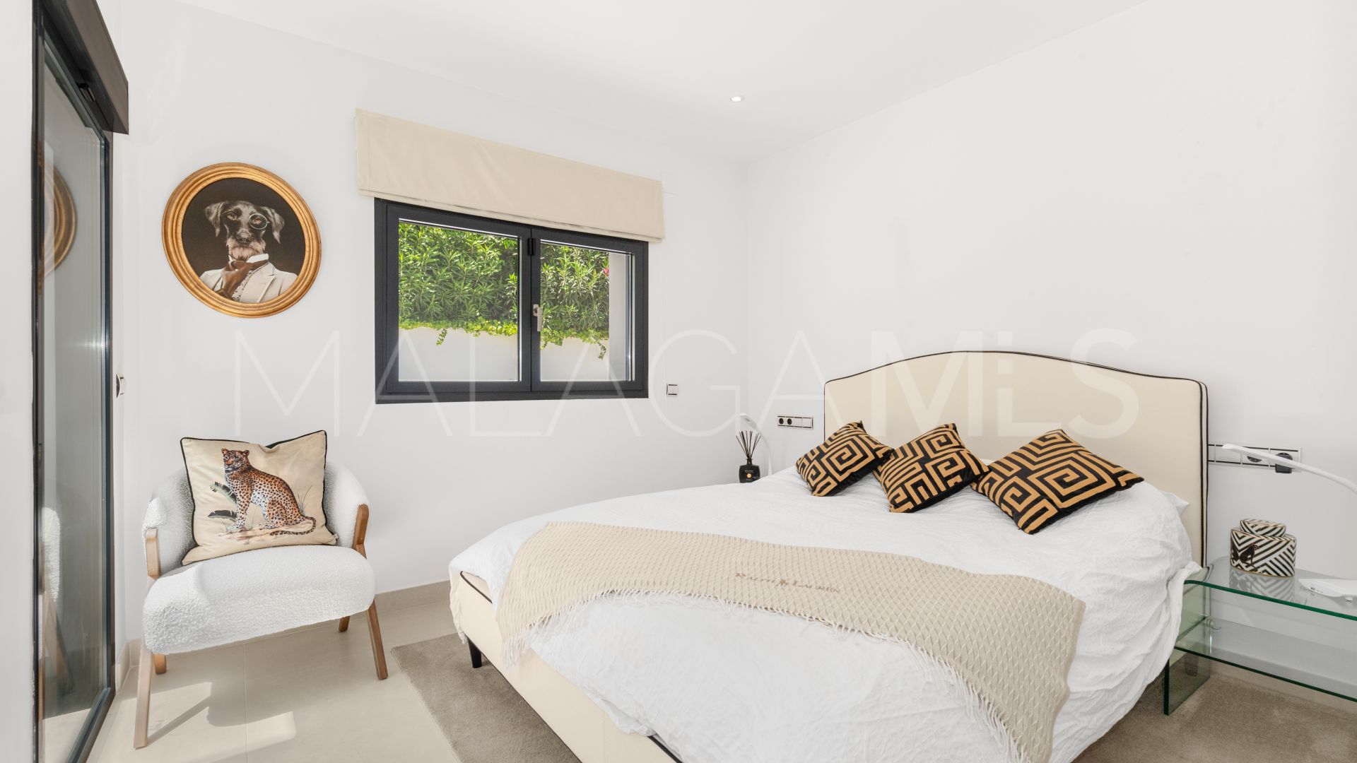 Marbella, villa a la venta with 4 bedrooms