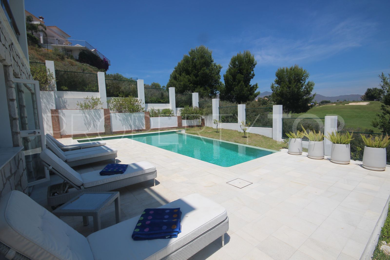 For sale villa with 5 bedrooms in La Cala Golf Resort