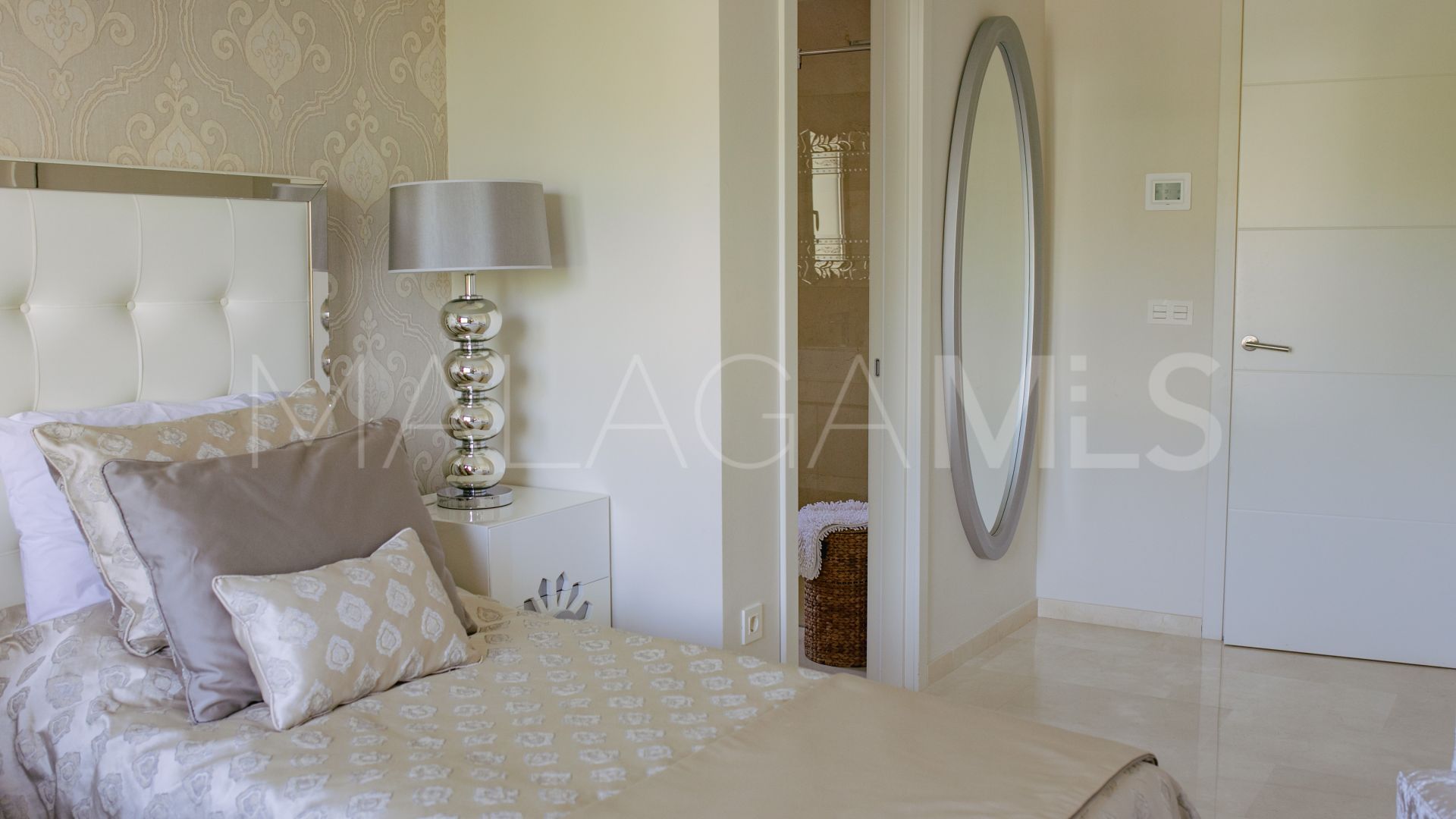 For sale Marbella East villa with 5 bedrooms