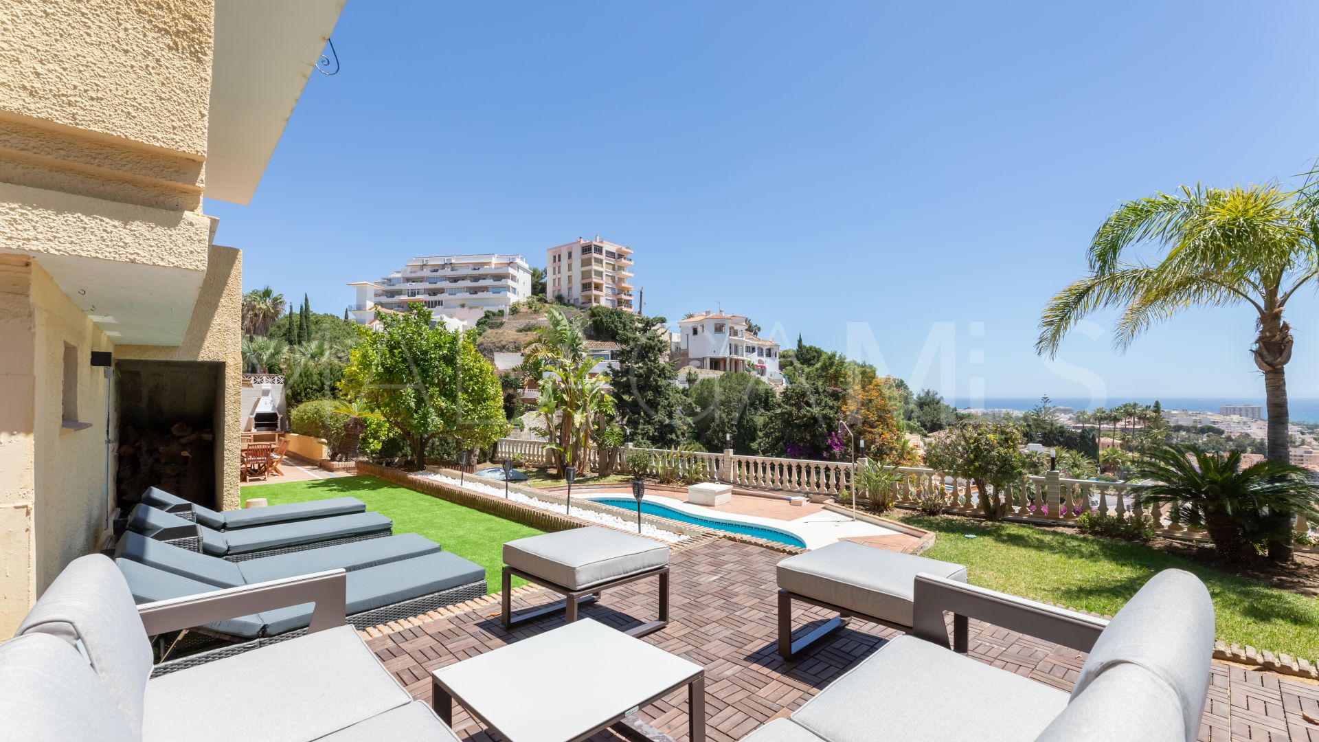 Villa for sale in Benalmadena Costa