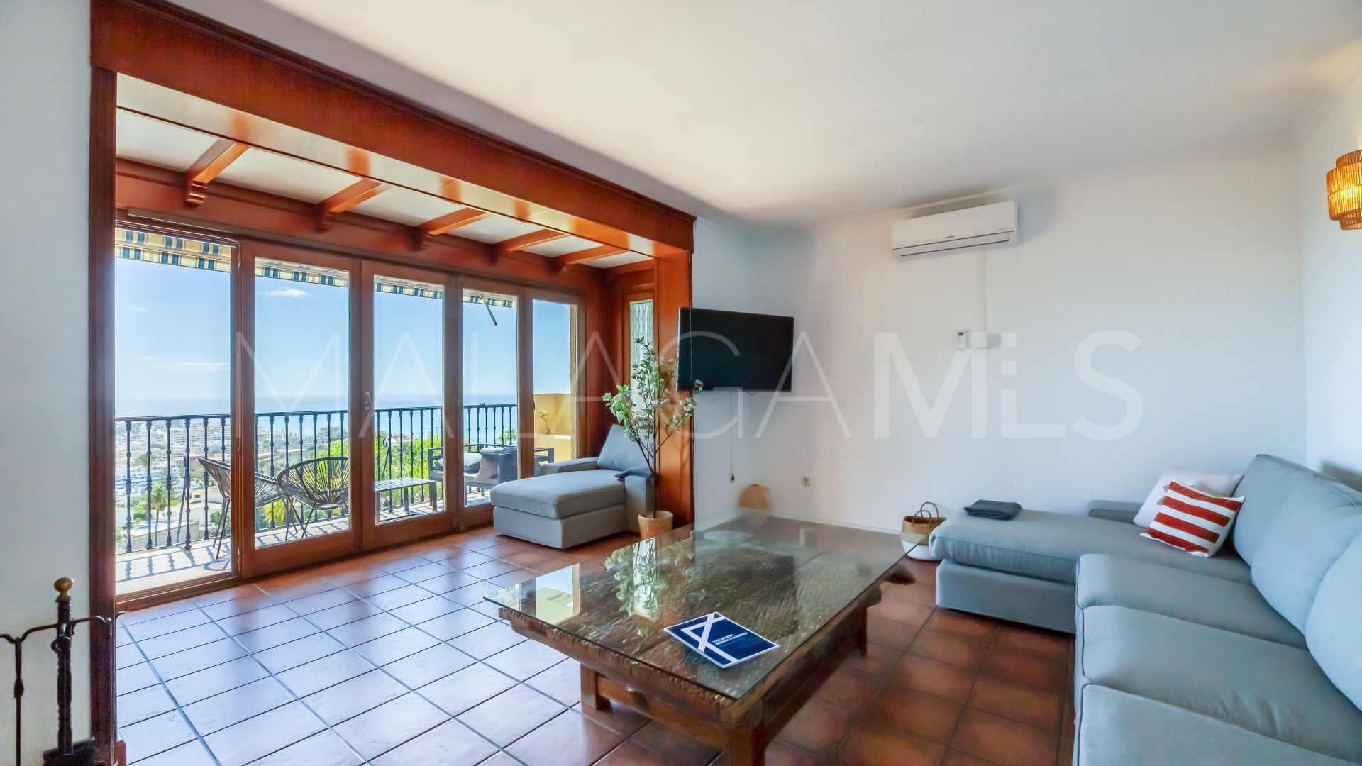 Villa for sale in Benalmadena Costa