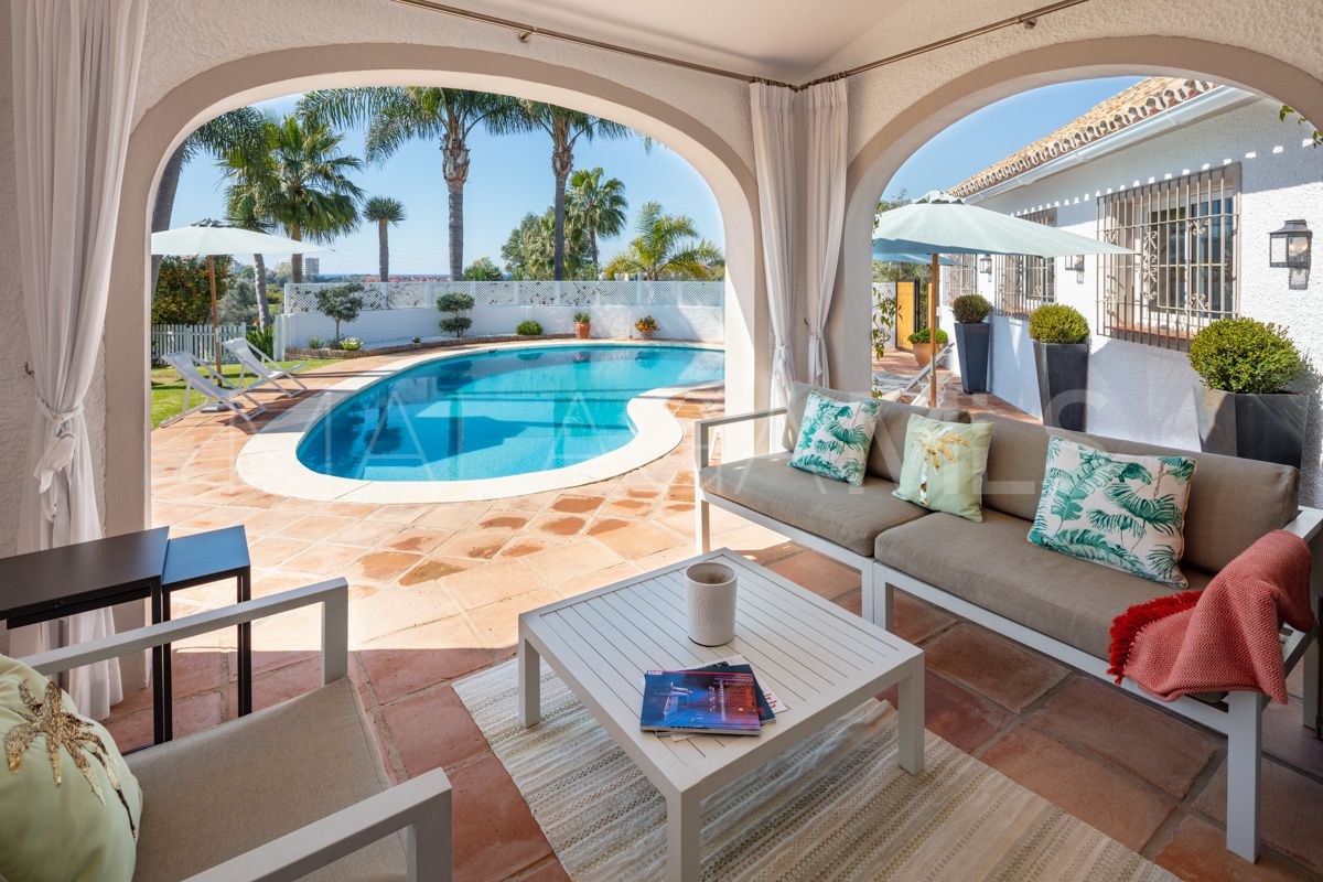 Villa for sale in Marbella Este
