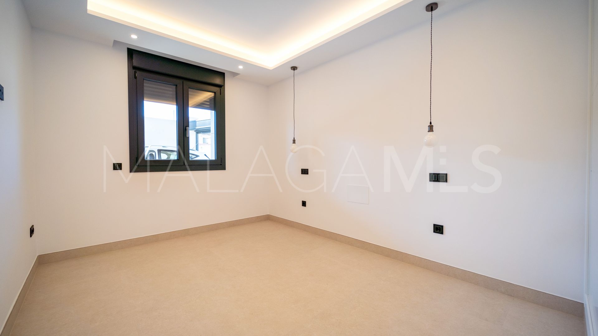 Villa for sale in El Coto