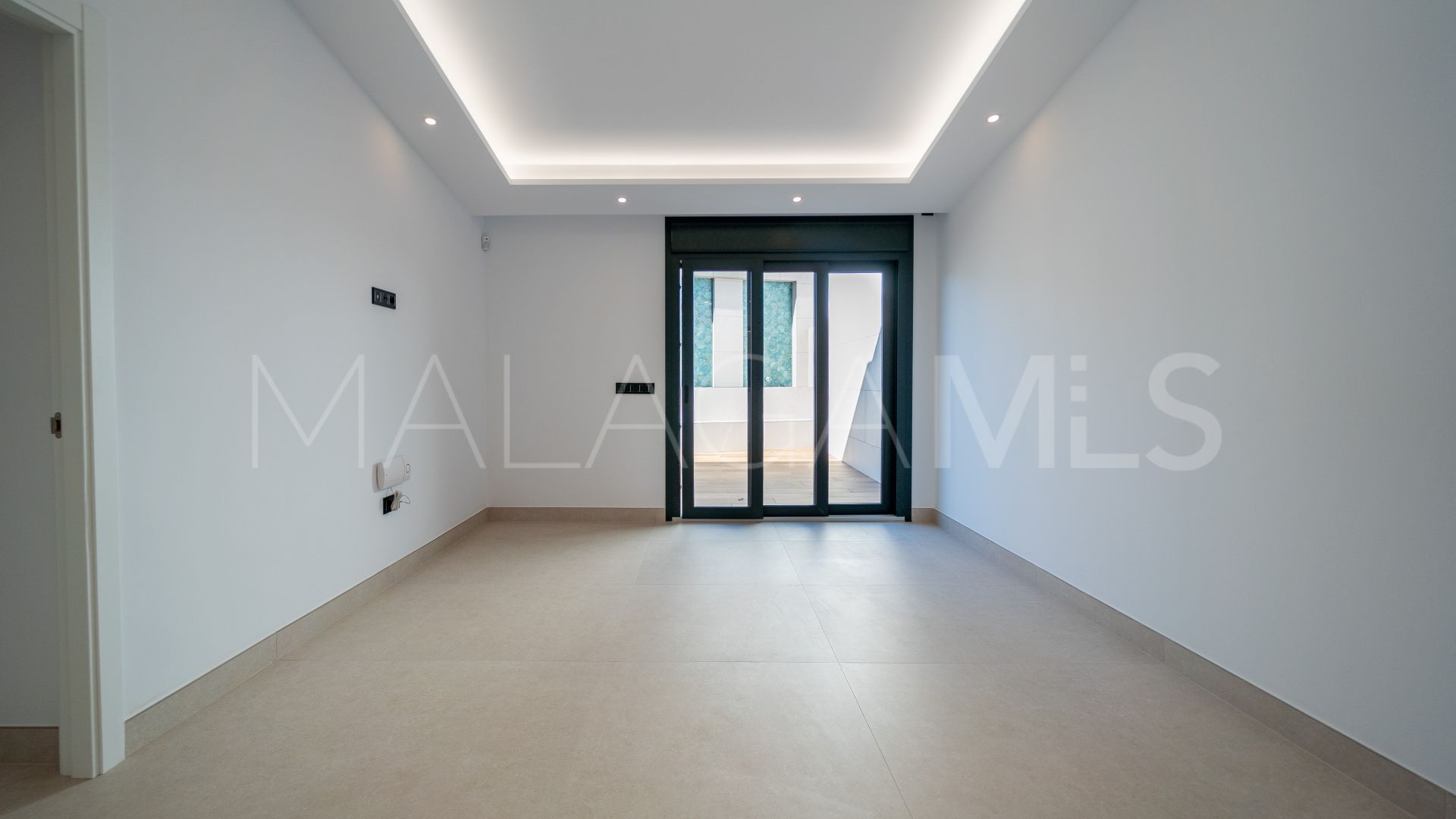 Villa for sale in El Coto