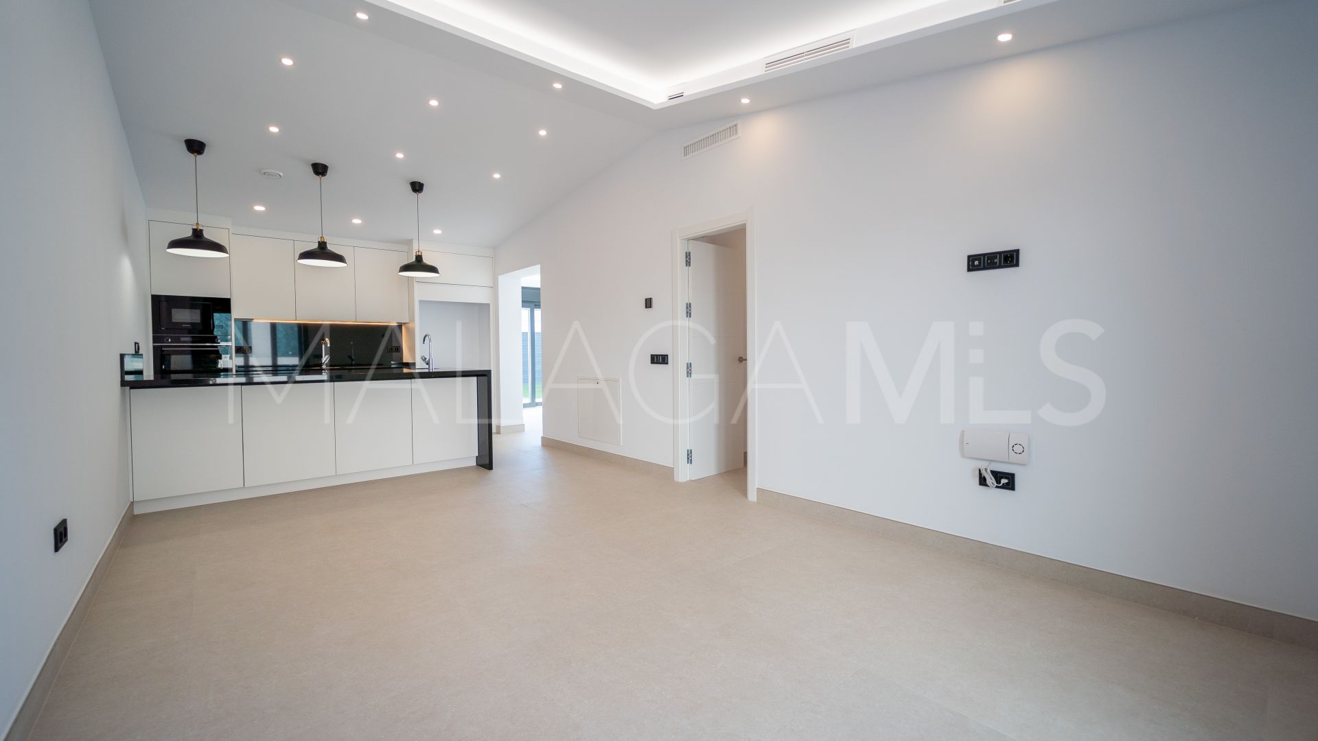 Villa for sale in El Coto