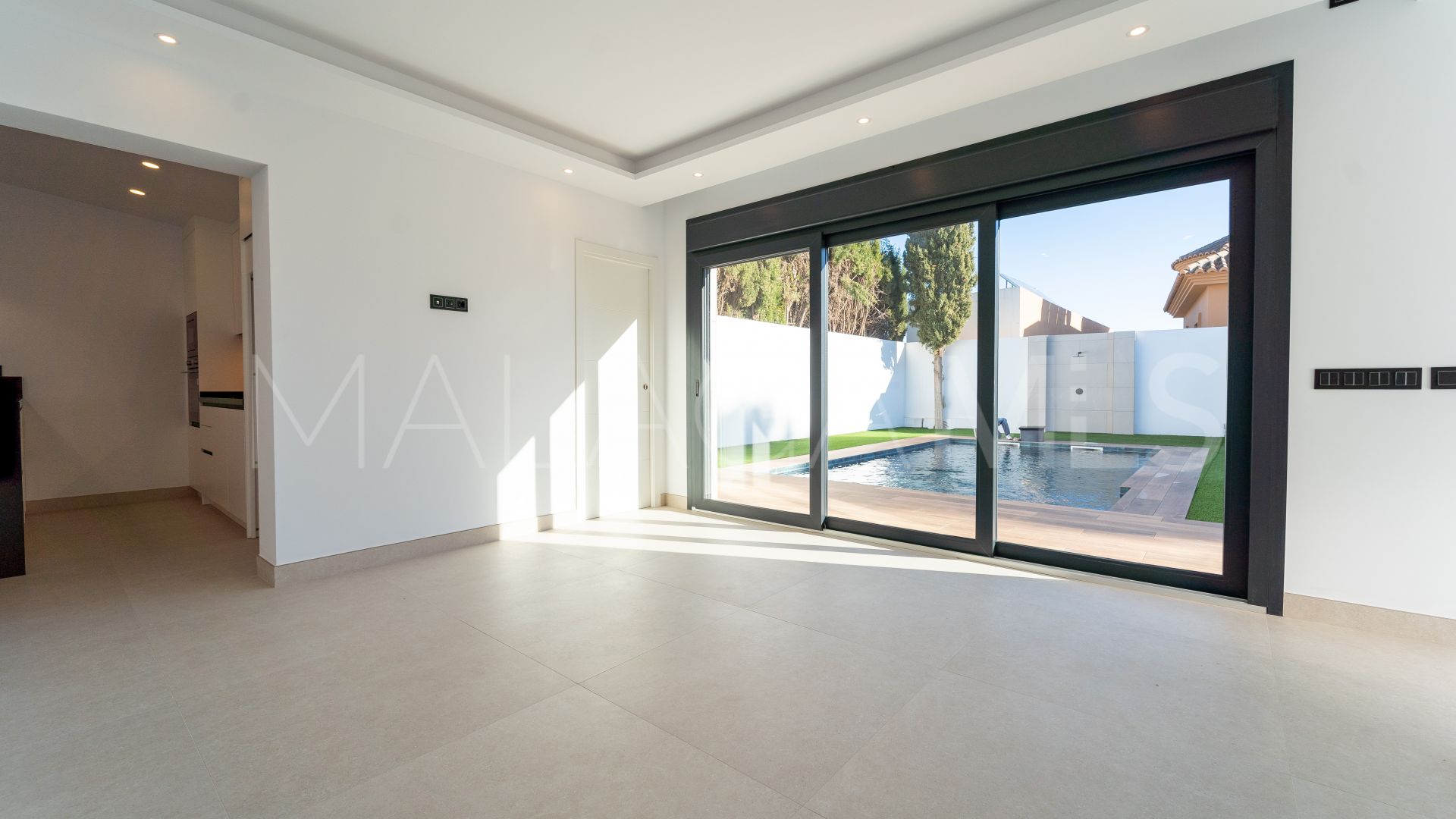 Villa for sale in El Coto