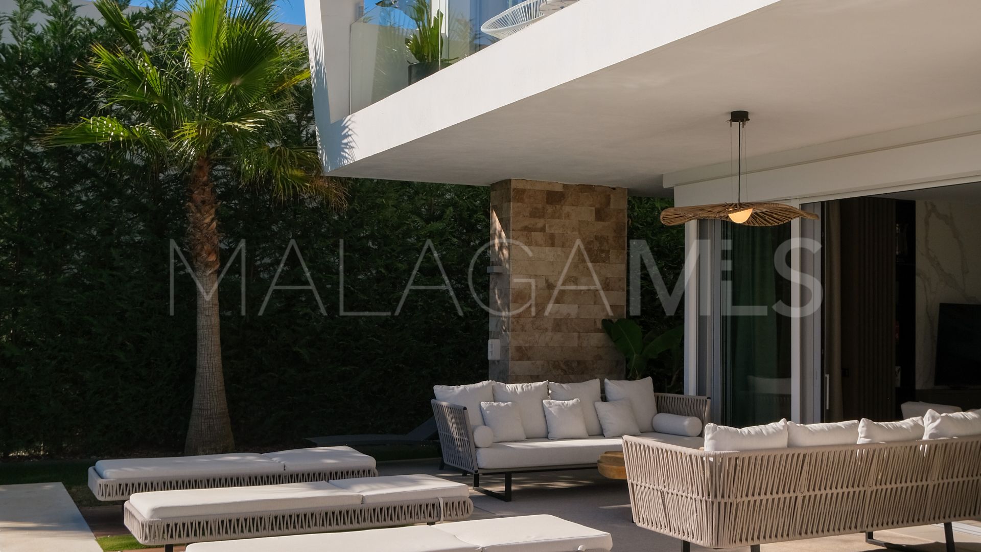 For sale villa in Marbella East with 4 bedrooms