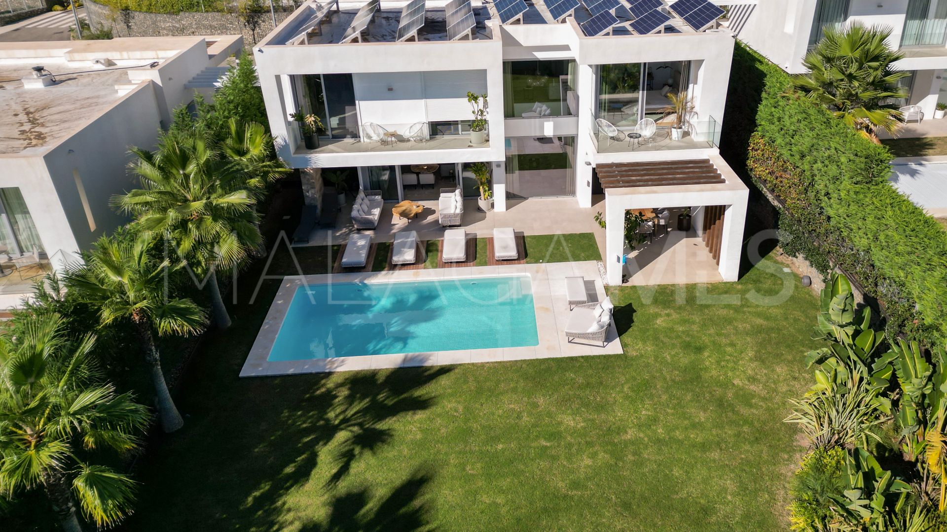 For sale villa in Marbella East with 4 bedrooms