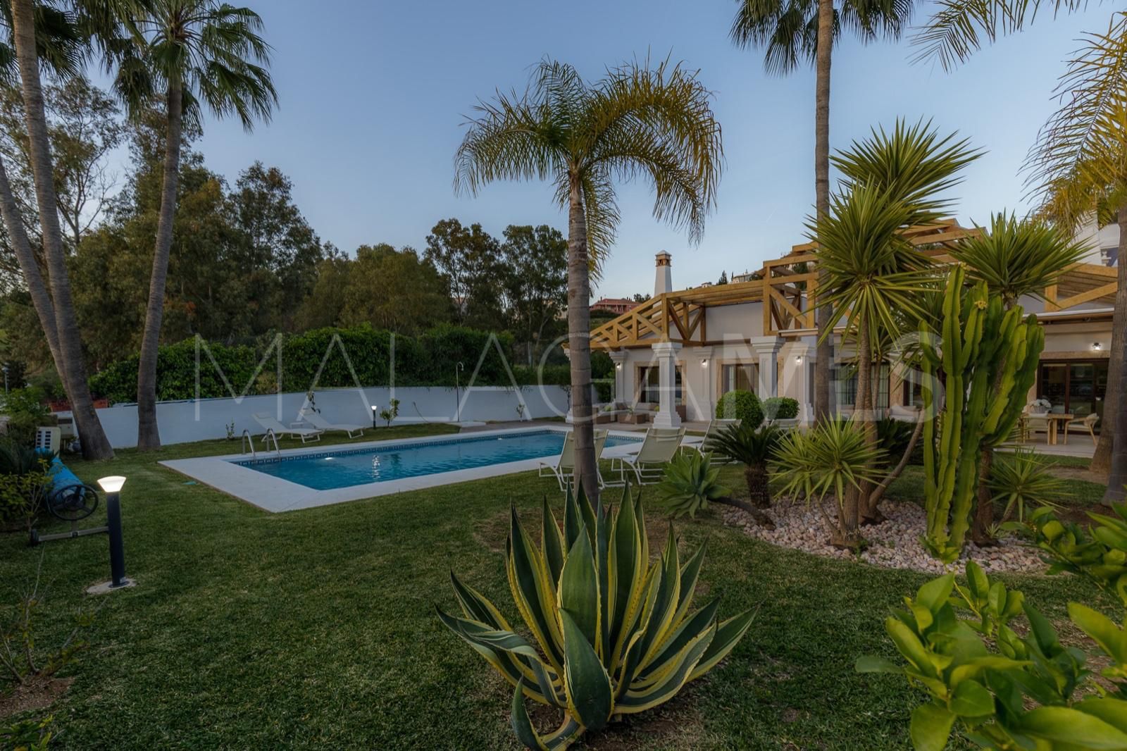 Villa for sale in Mijas Golf