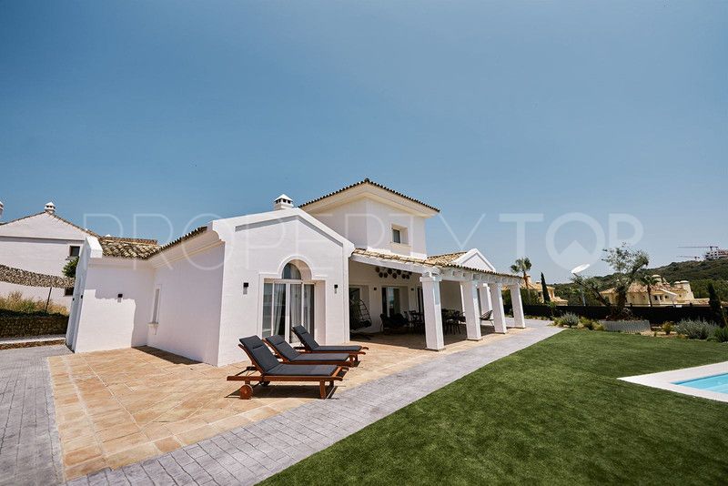 Se vende villa en Casares Playa con 4 dormitorios