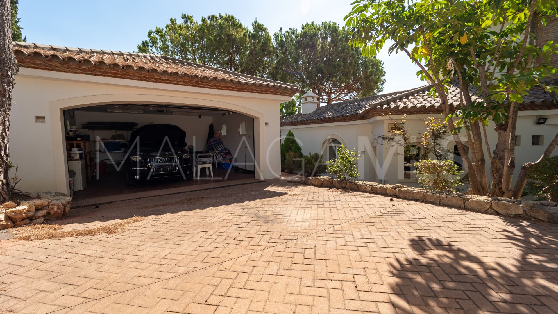 Villa for sale in Mijas