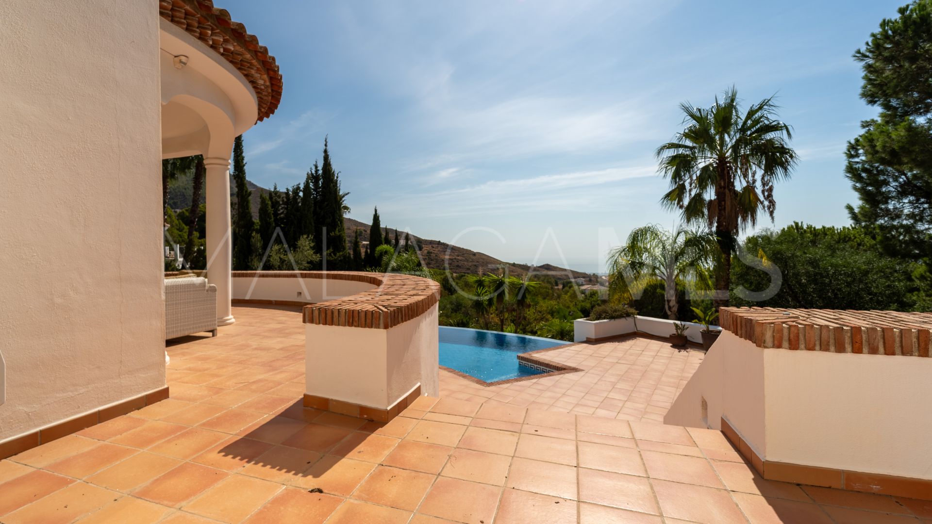 Villa for sale in Mijas