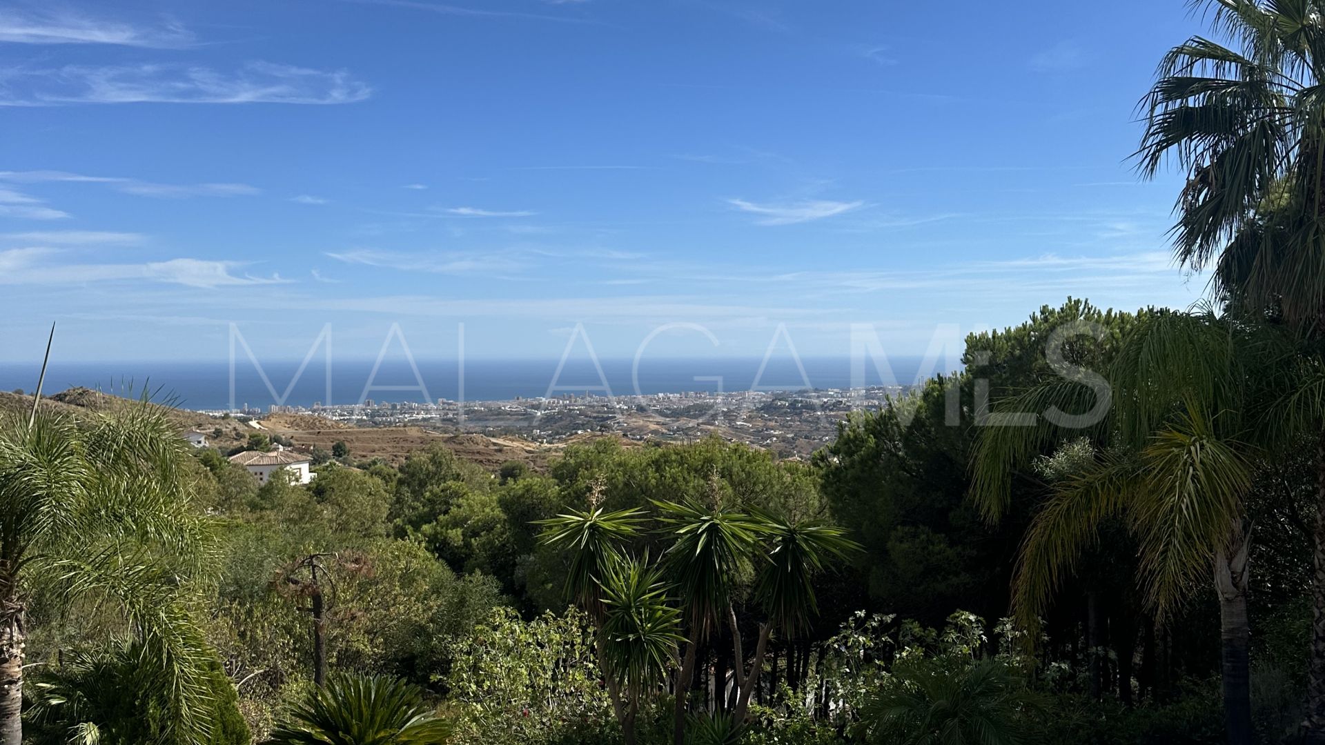 Villa for sale in Mijas