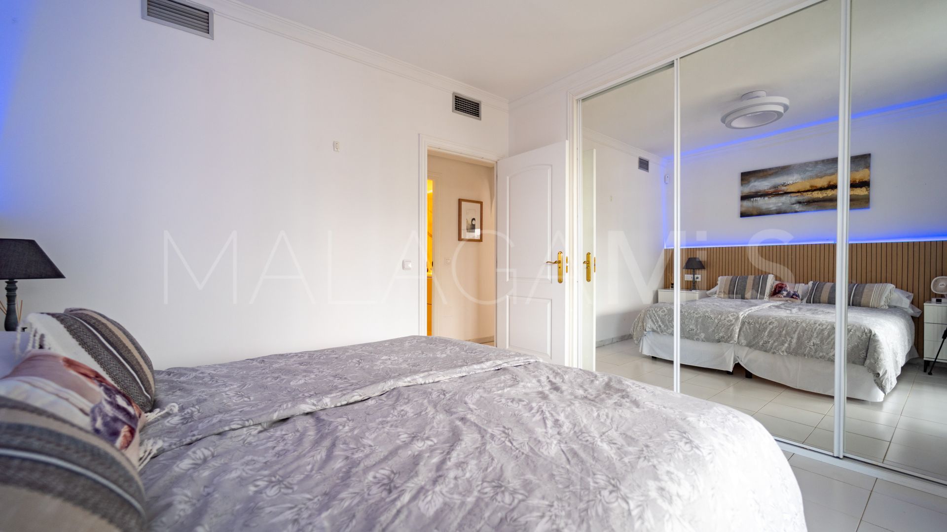 For sale apartment in Riviera del Sol