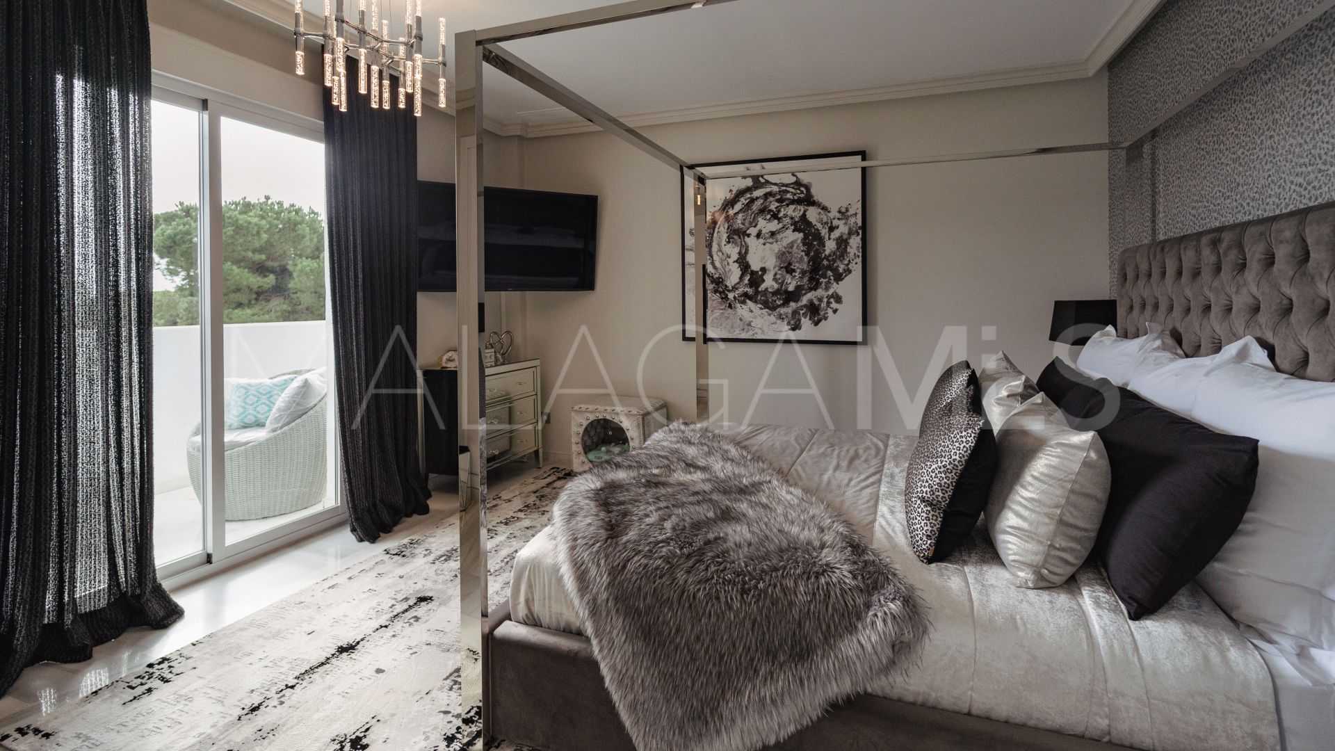 Villa for sale in Nagüeles