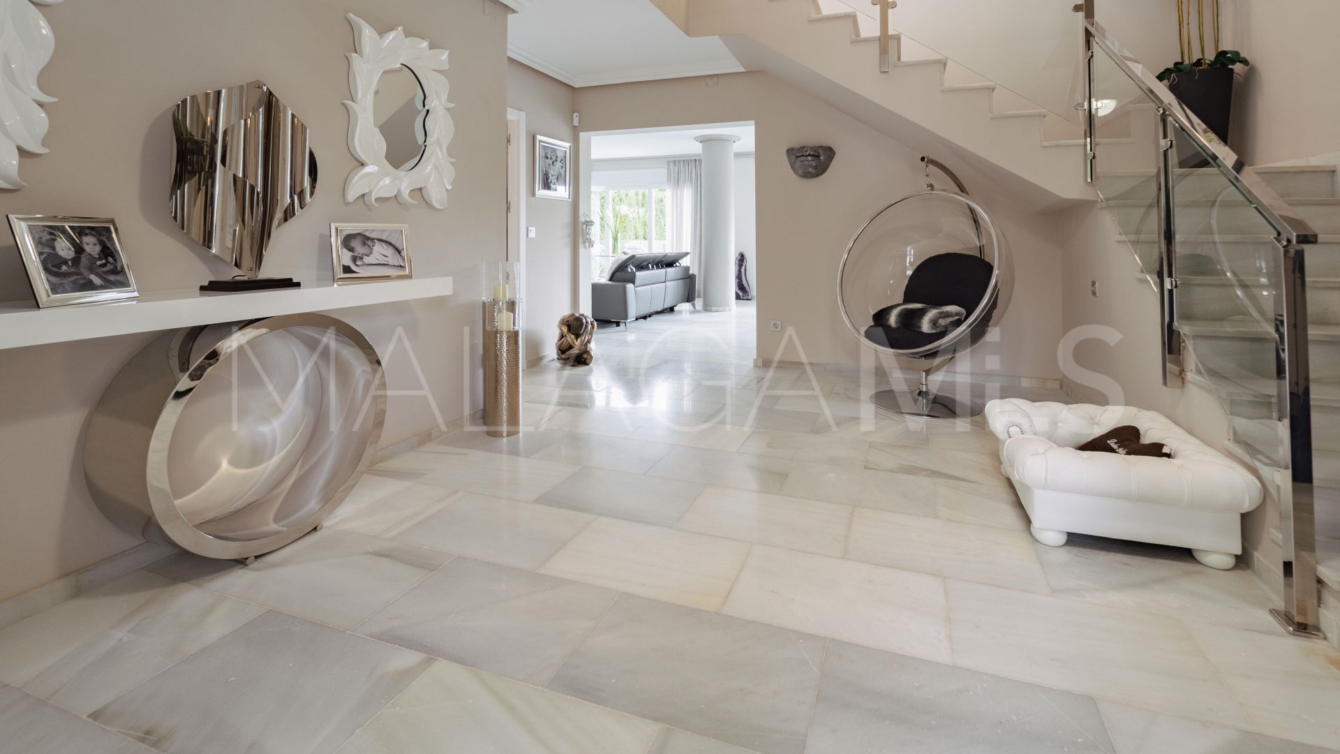 Villa for sale in Nagüeles