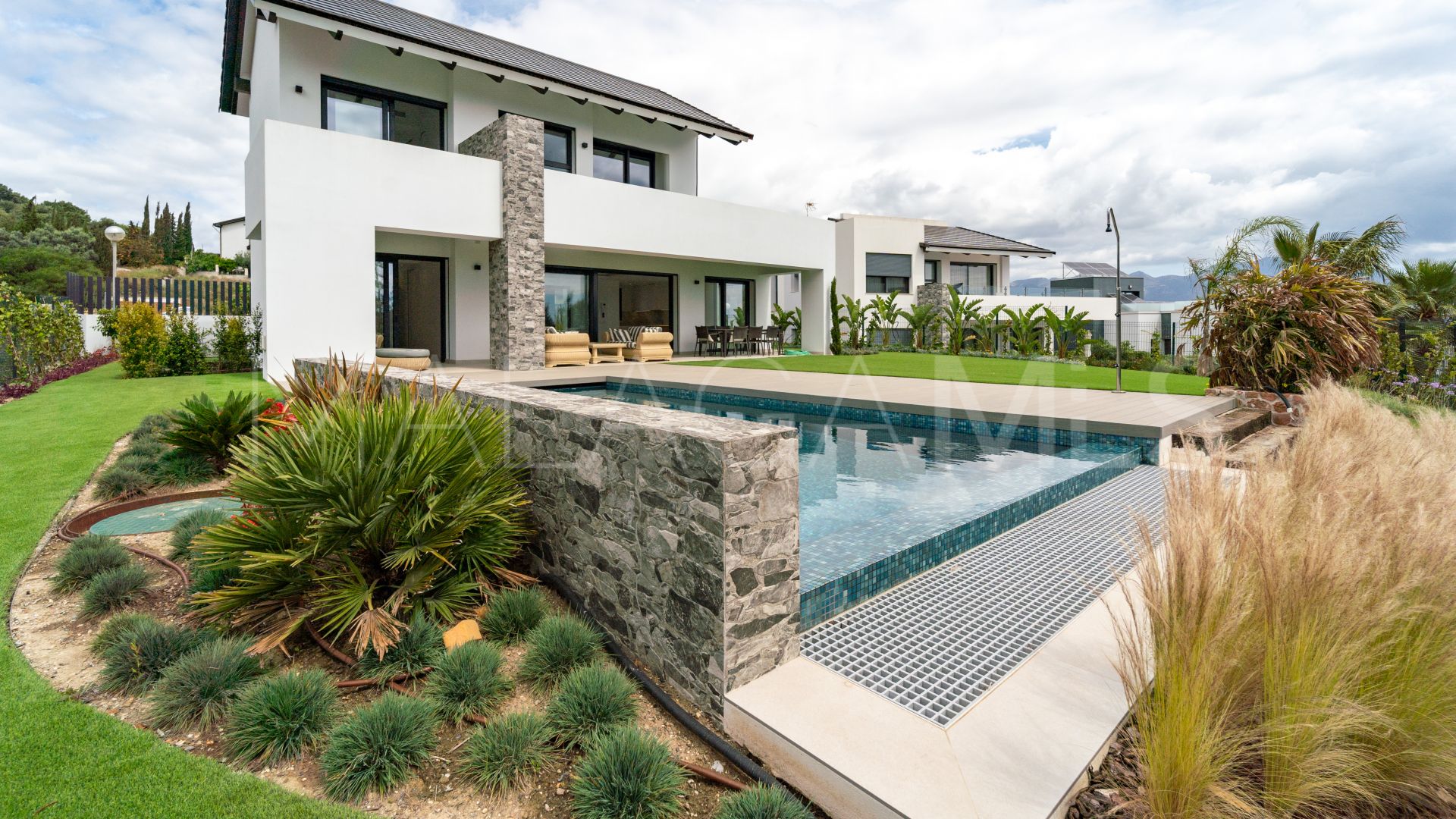 Villa for sale in Mijas Costa
