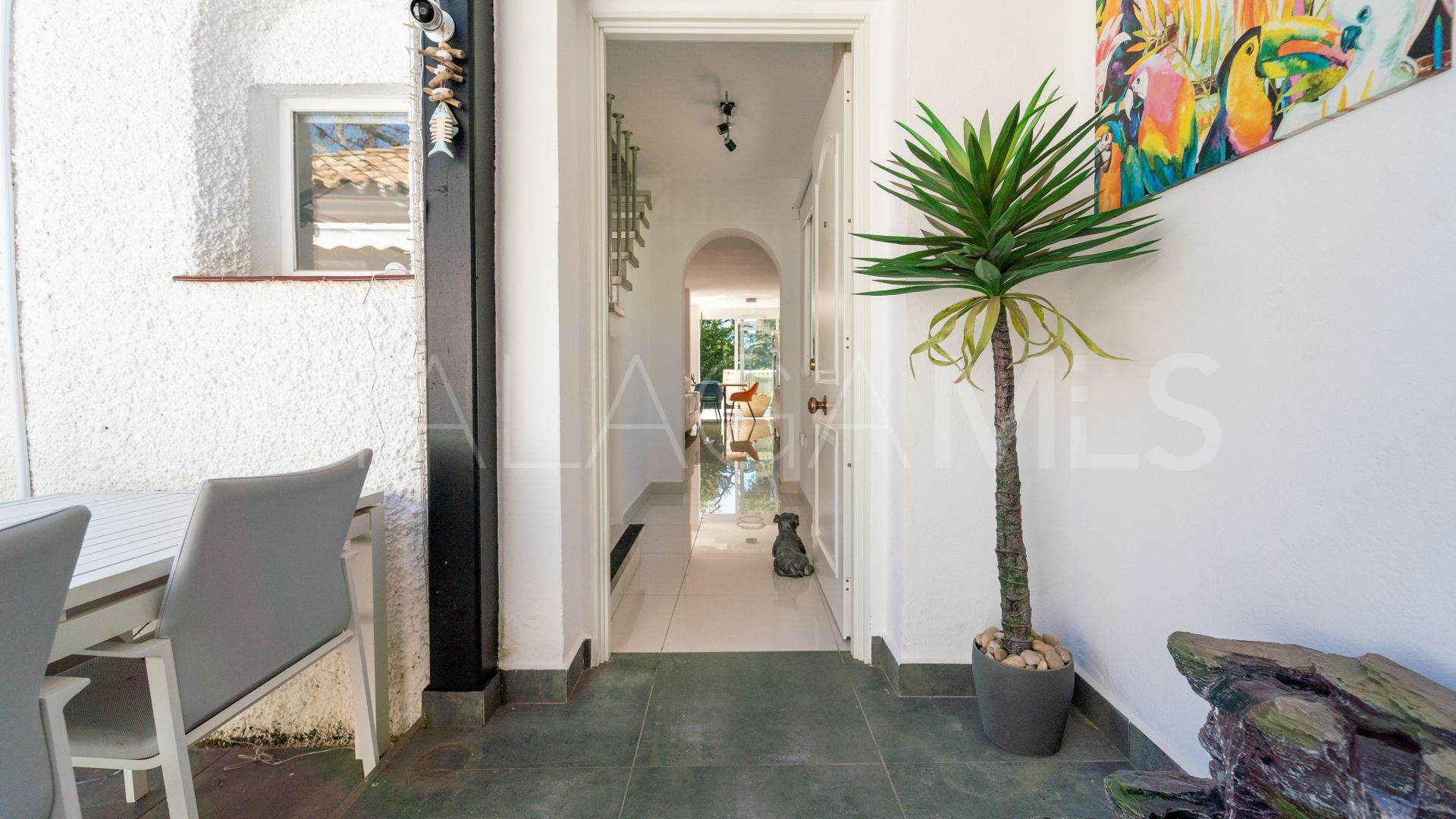 Villa for sale de 3 bedrooms in Calahonda