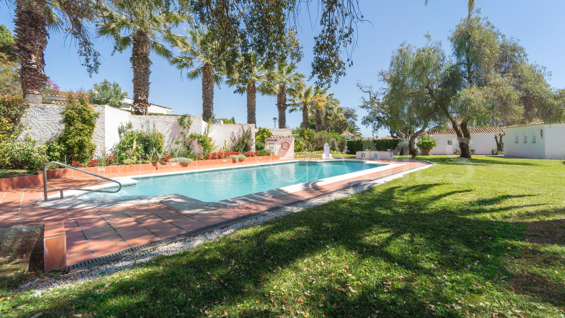 Villa for sale de 3 bedrooms in Calahonda