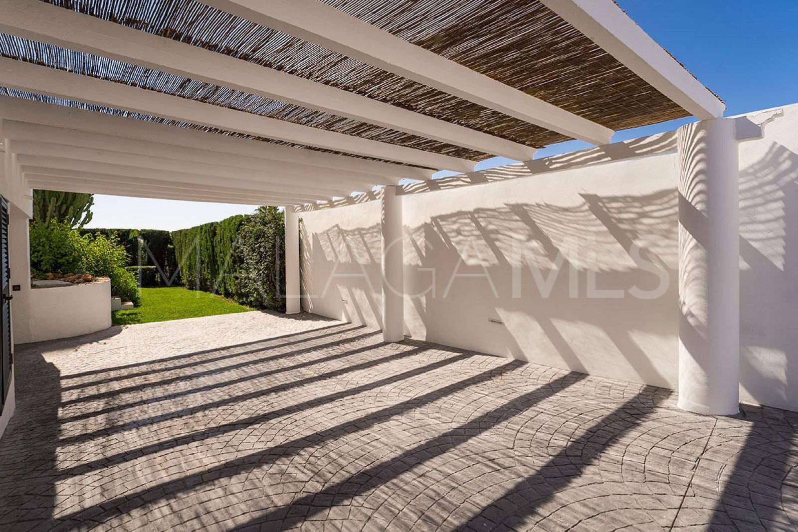 Villa for sale in El Chaparral