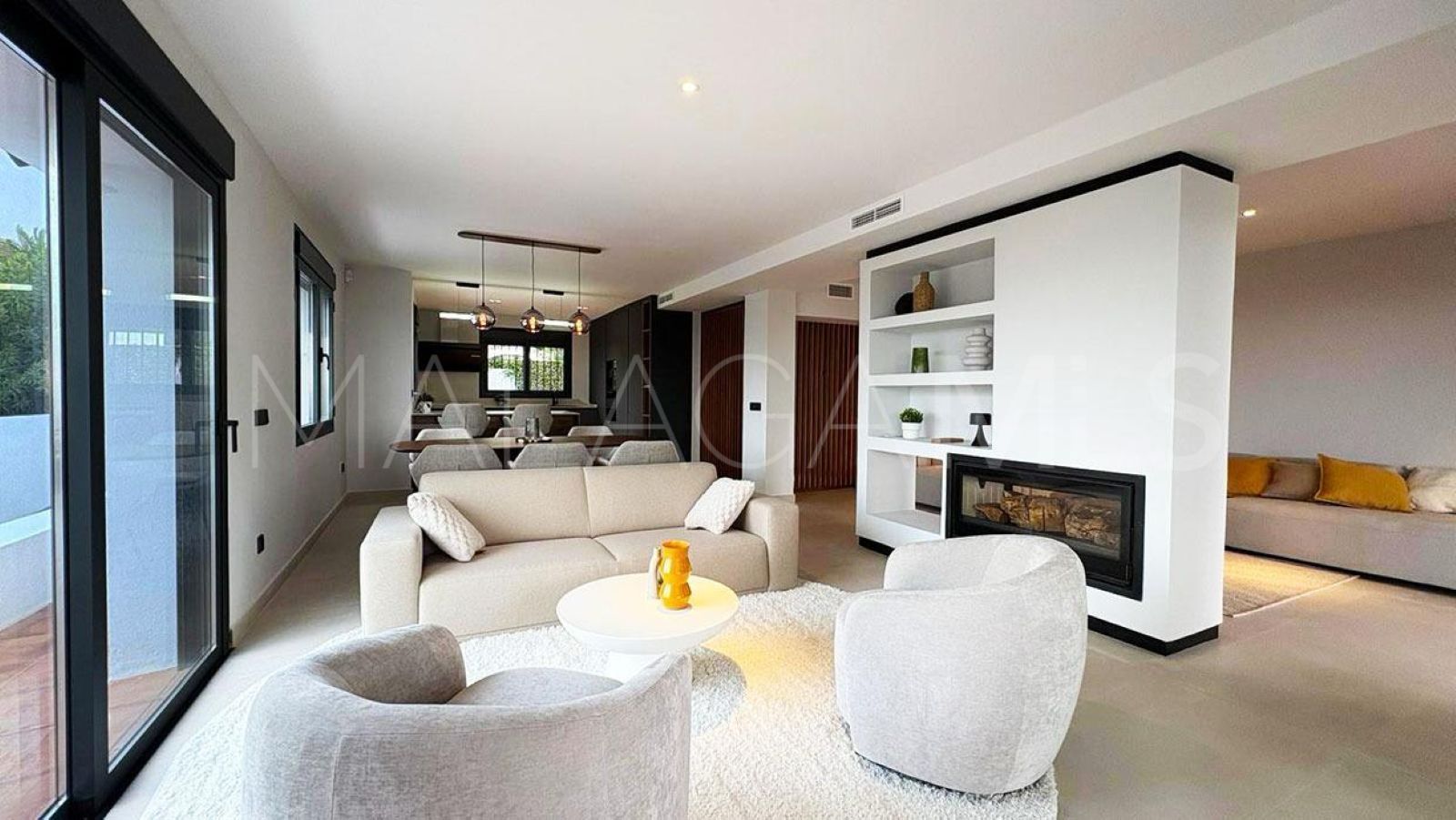 Villa for sale in El Chaparral