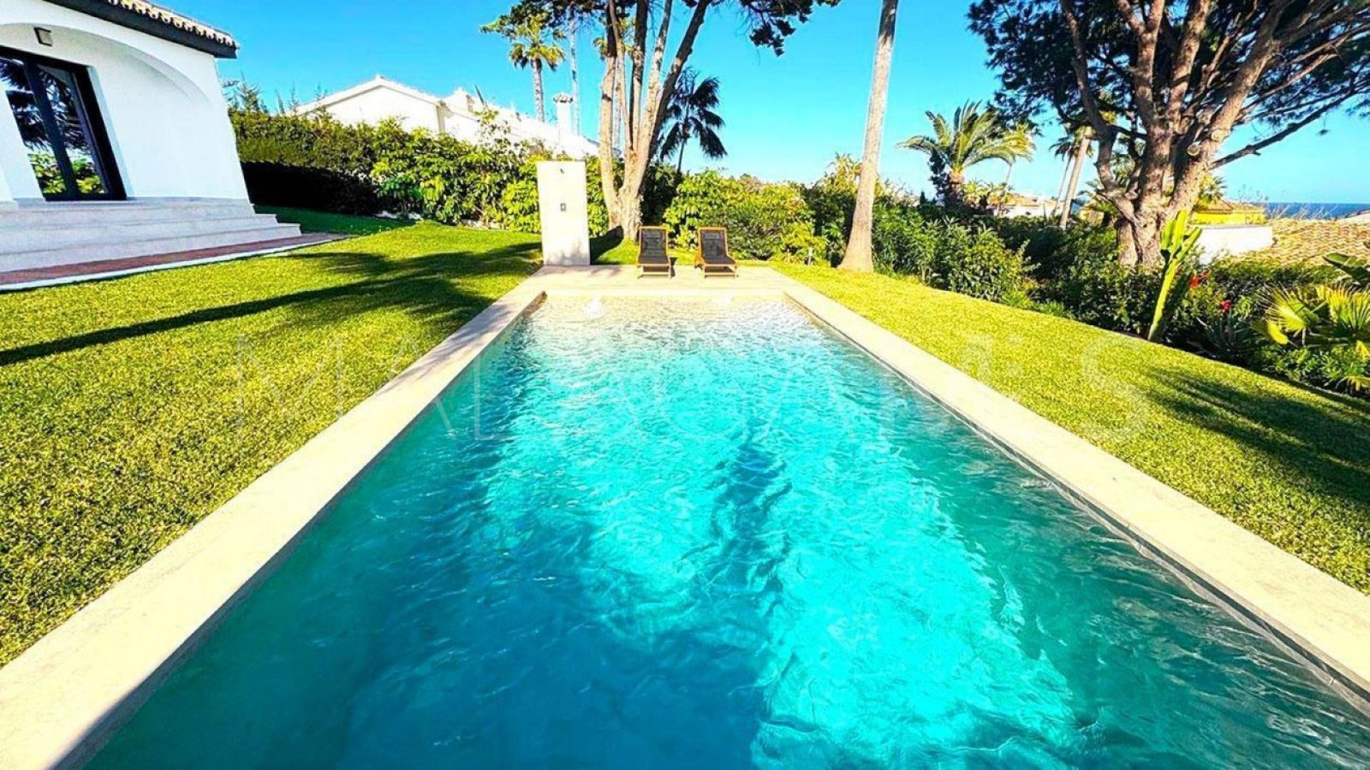 Villa for sale in El Chaparral