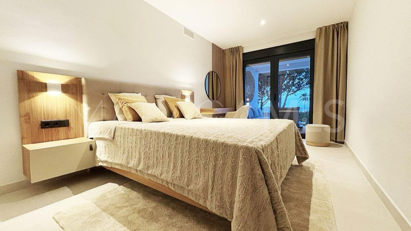 Villa for sale in El Chaparral