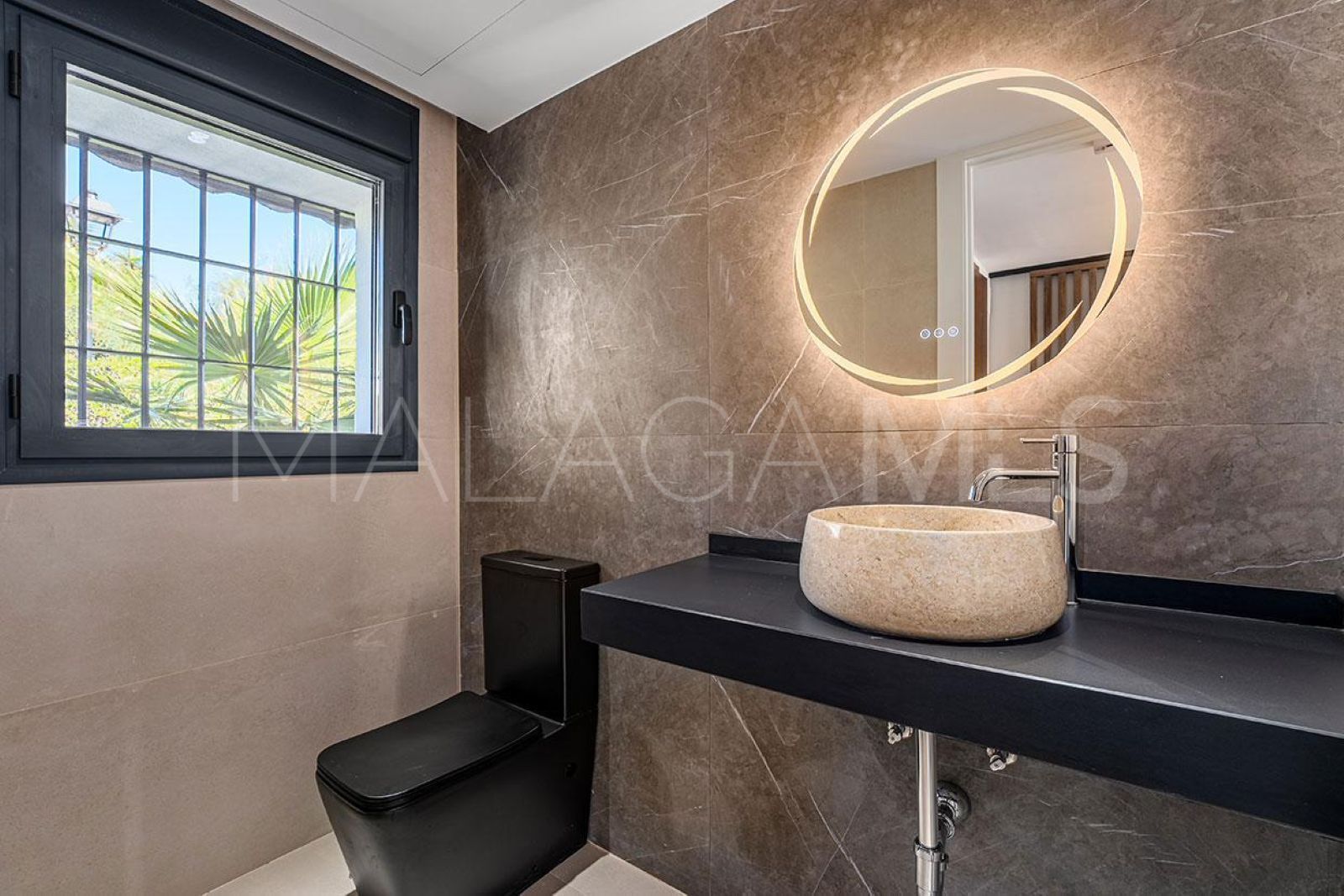 Villa for sale in El Chaparral