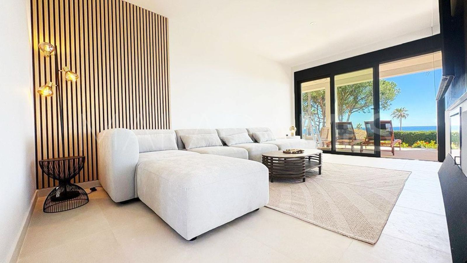 Villa for sale in El Chaparral