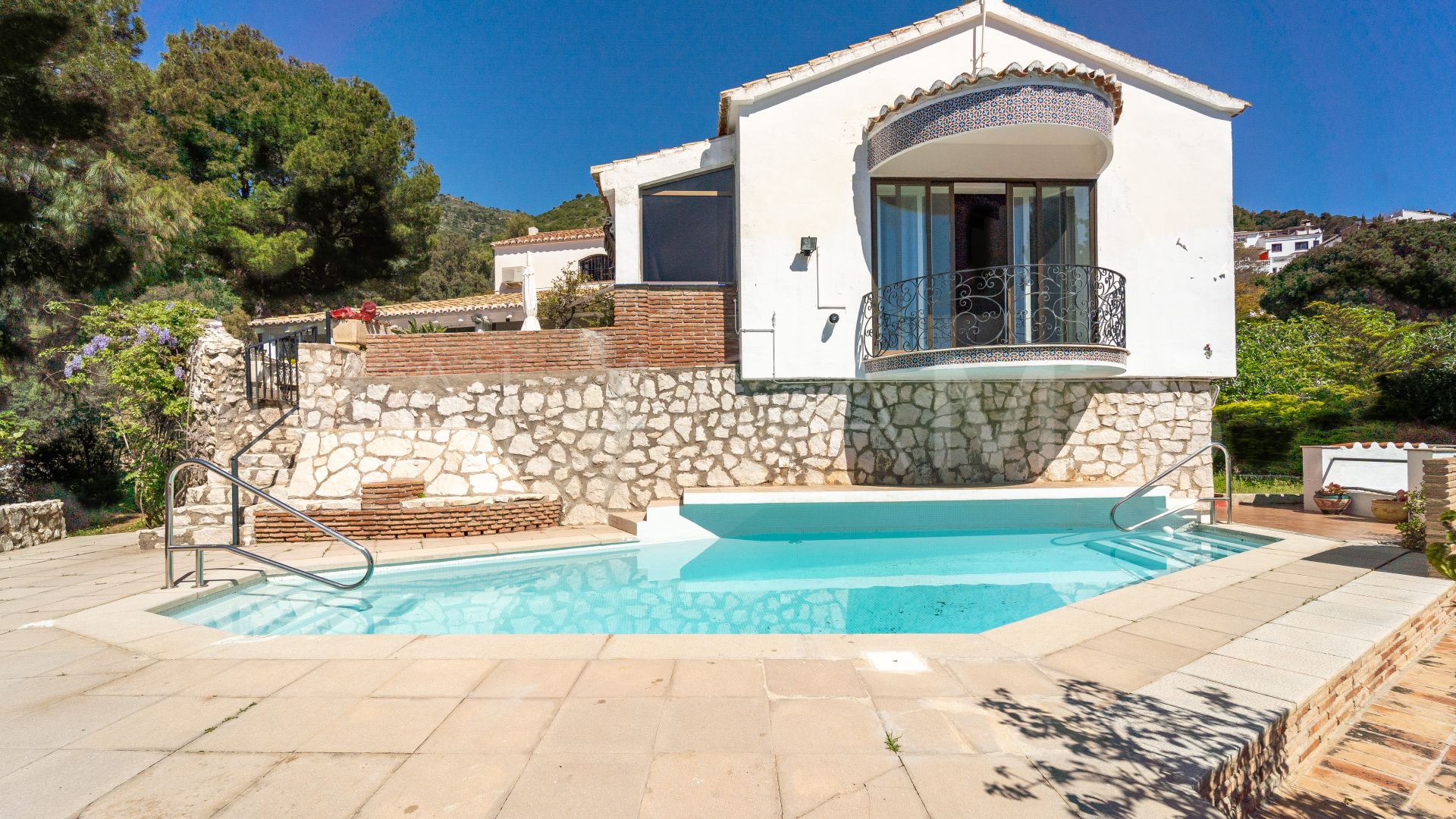 Villa for sale in Mijas