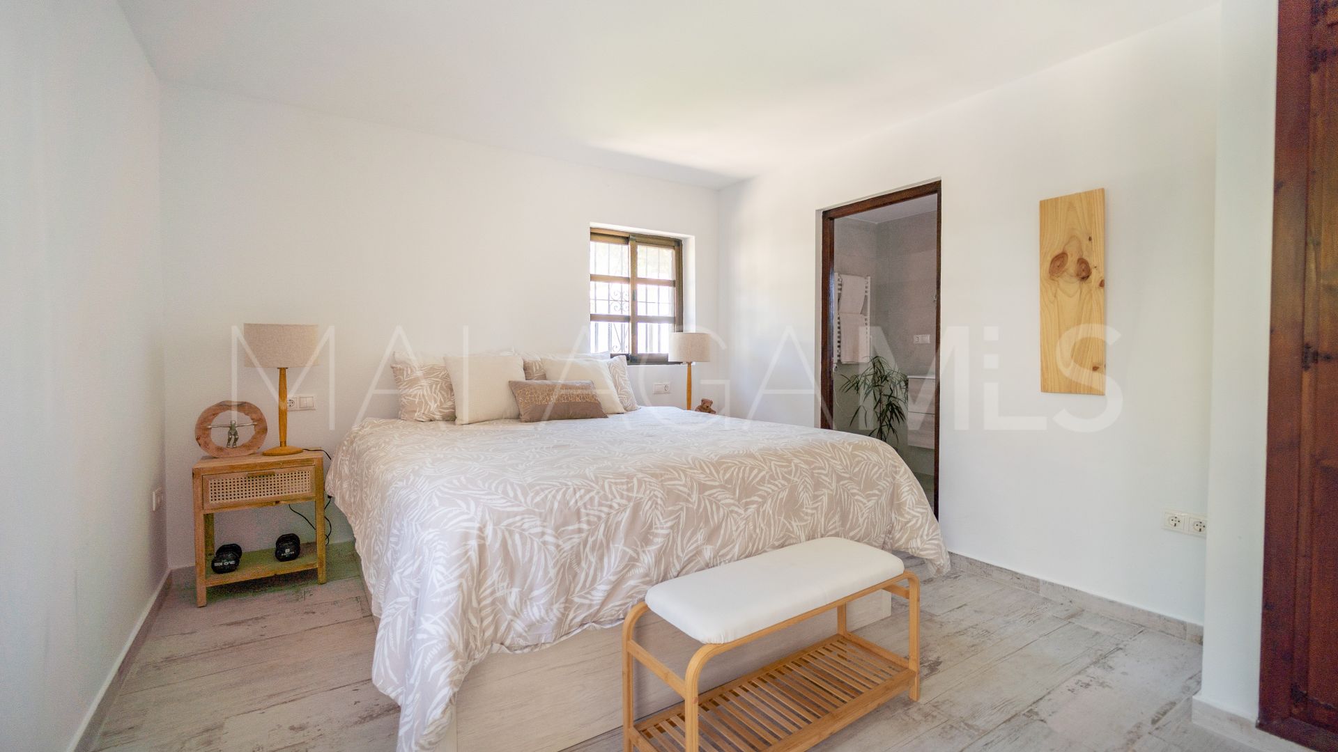 Villa for sale in Mijas