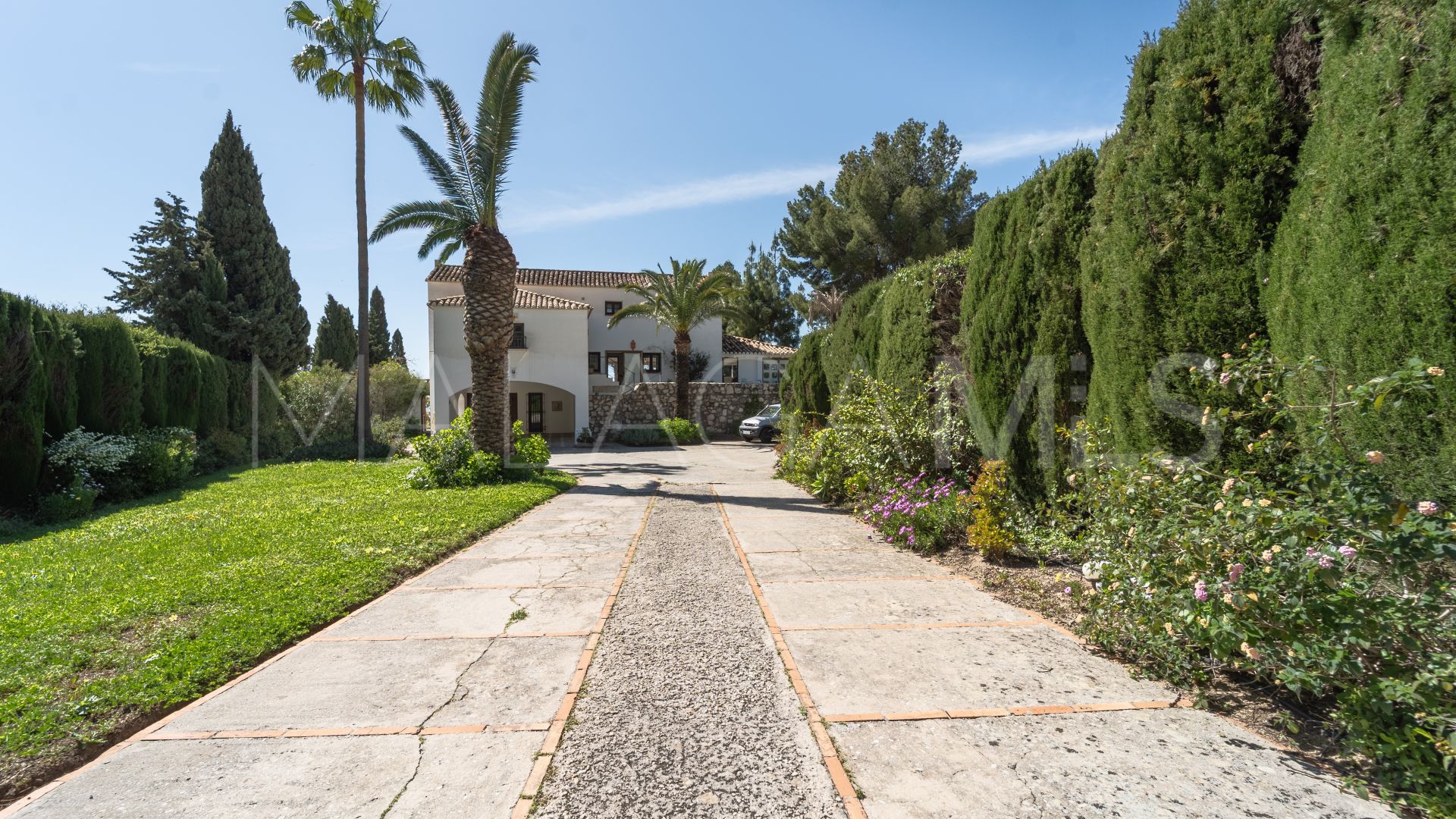 Villa for sale in Mijas
