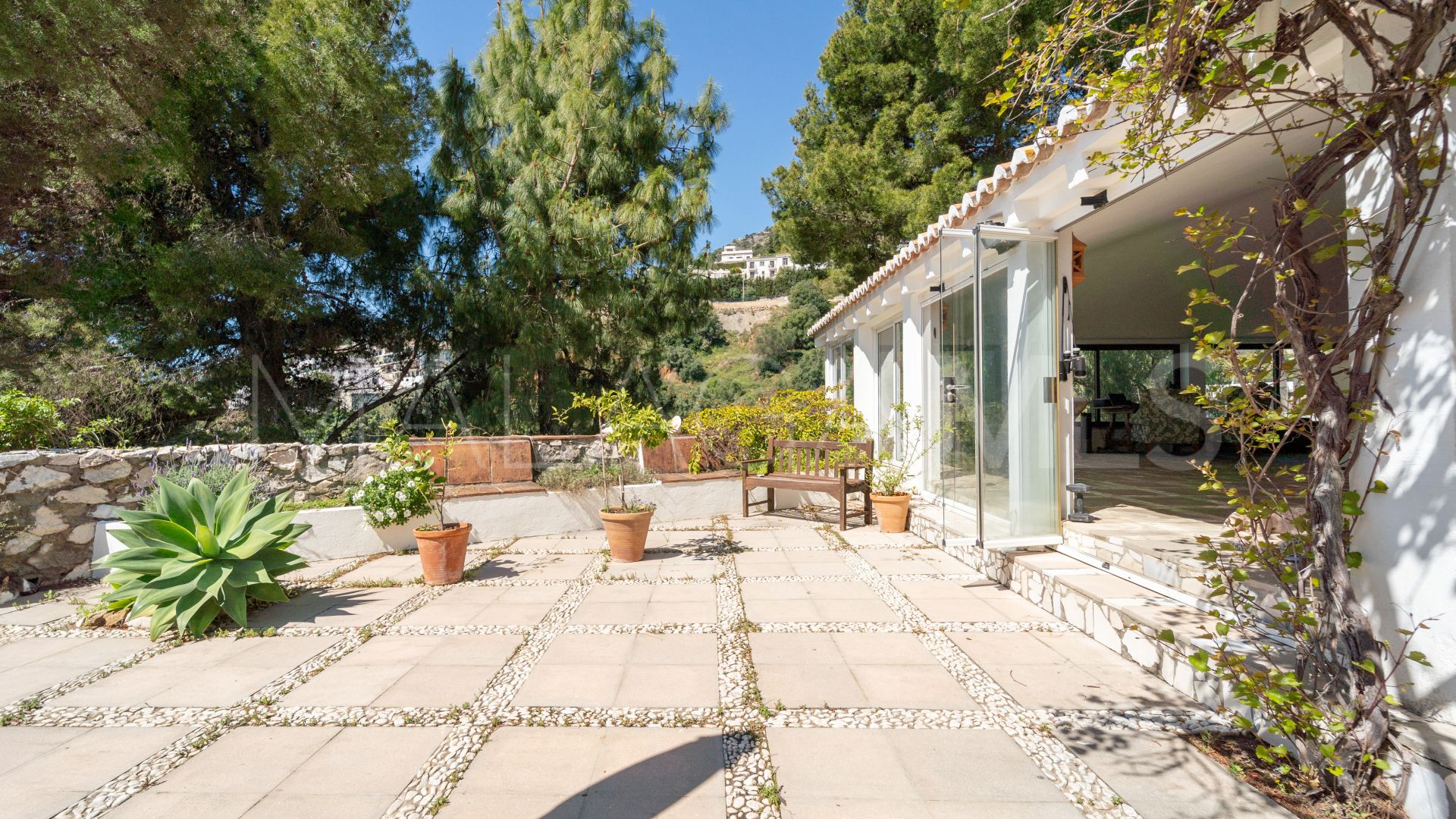 Villa for sale in Mijas
