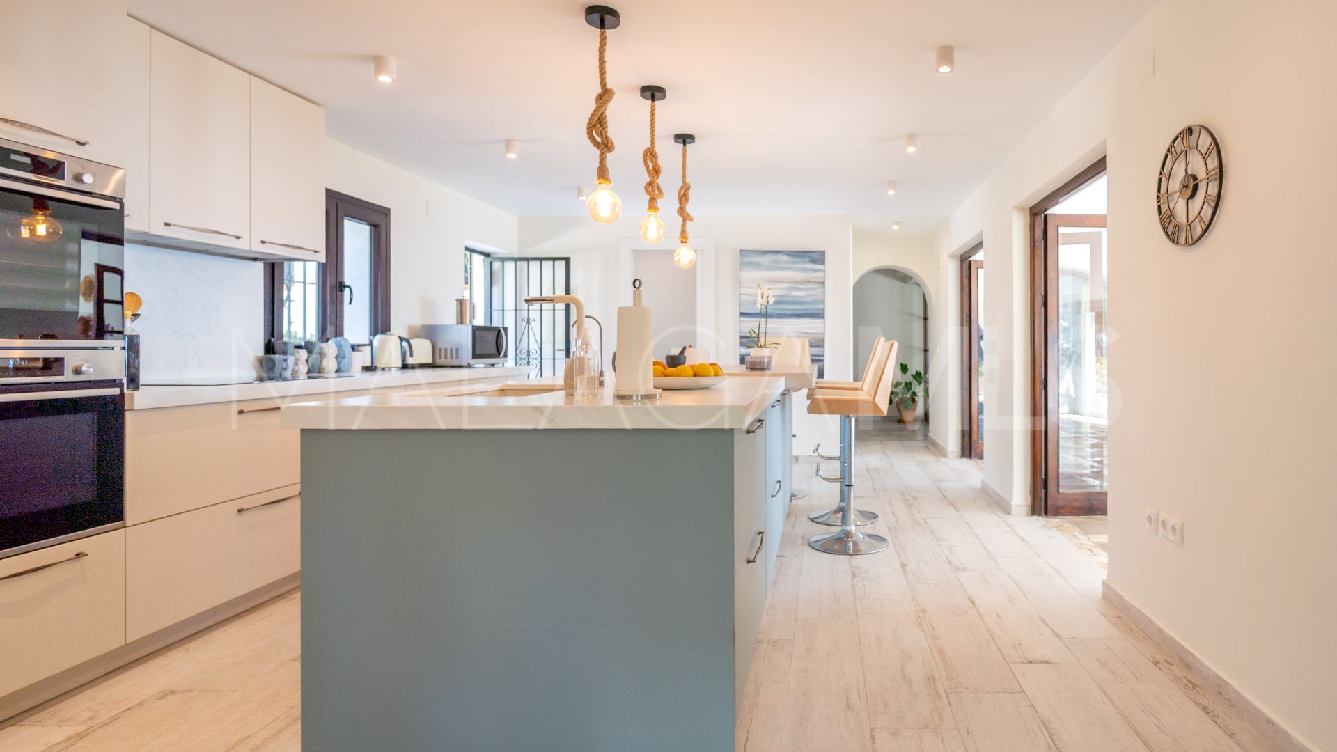 Villa for sale in Mijas