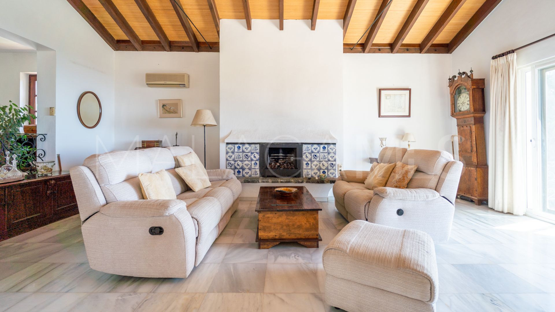 Villa for sale in Mijas