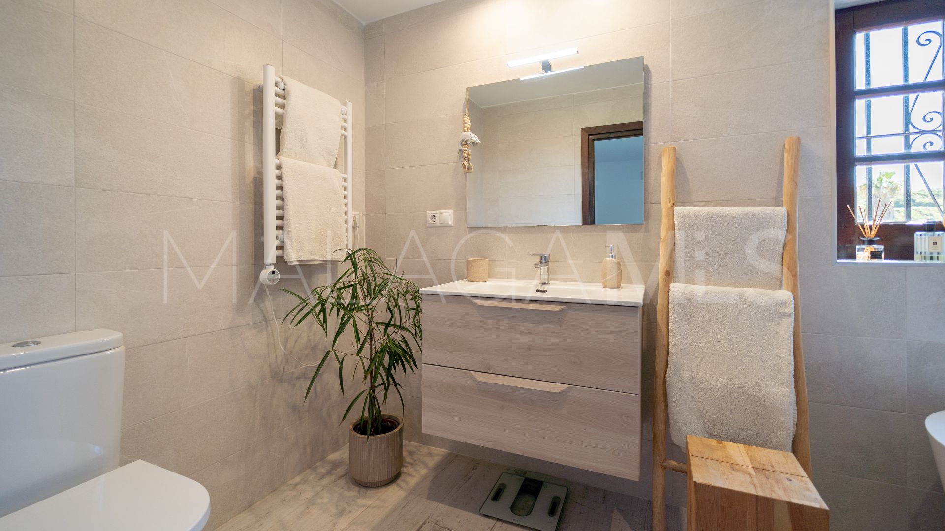 Villa for sale in Mijas