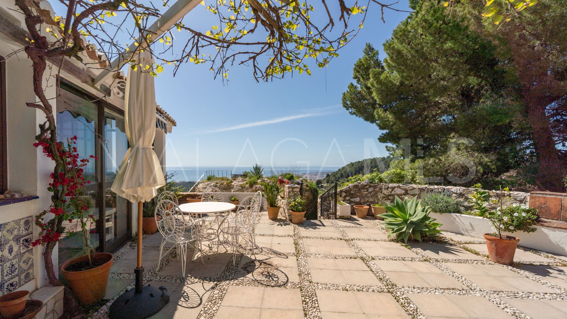 Villa for sale in Mijas