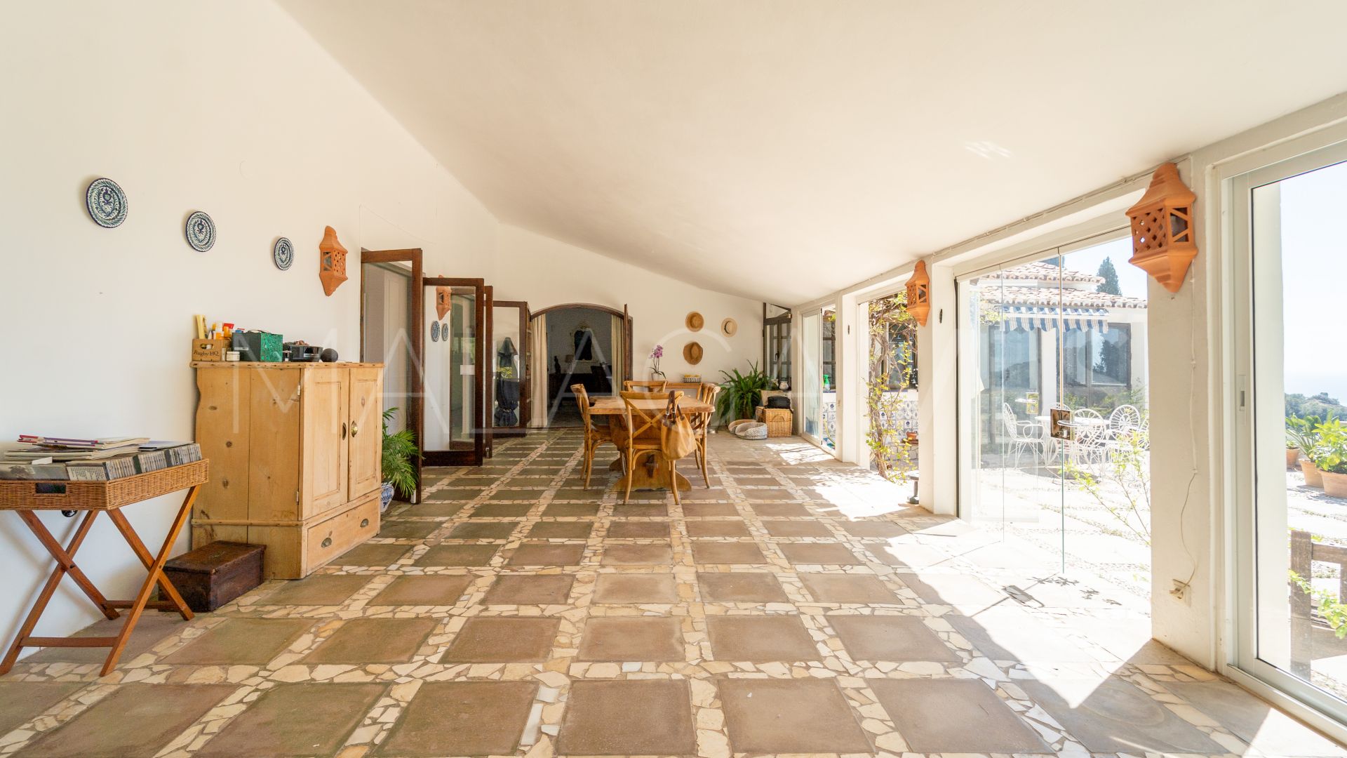 Villa for sale in Mijas