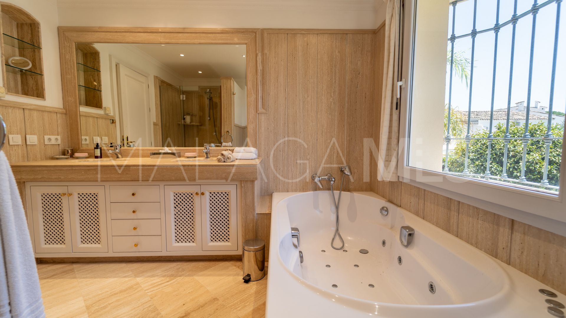 Appartement for sale in Las Alamandas